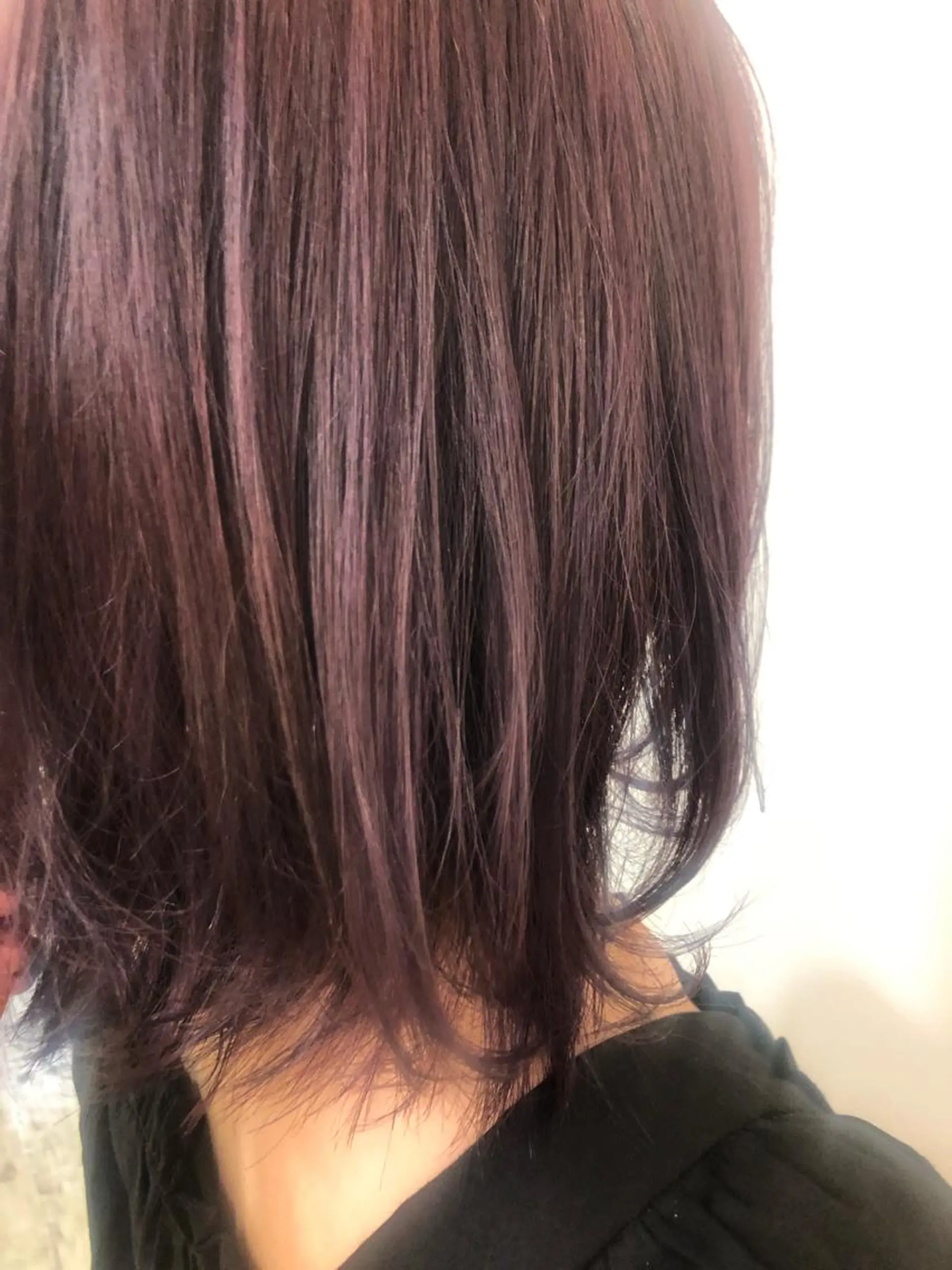 ミディアム 茂原 麻生のヘアスタイル