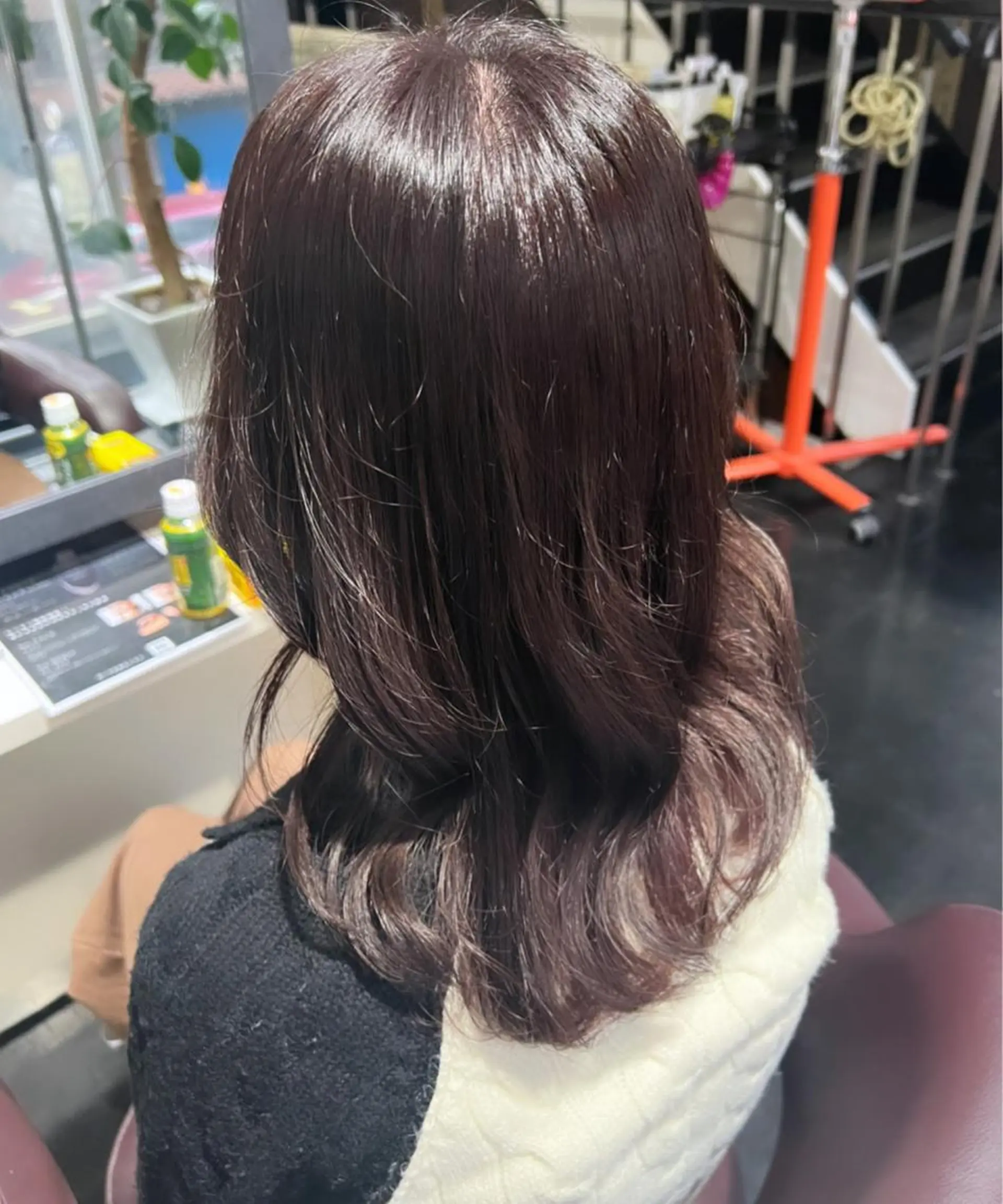 ミディアム カラー ラベンダーカラー ラベンダーピンク ピンクカラー 石野 友唯のヘアスタイル