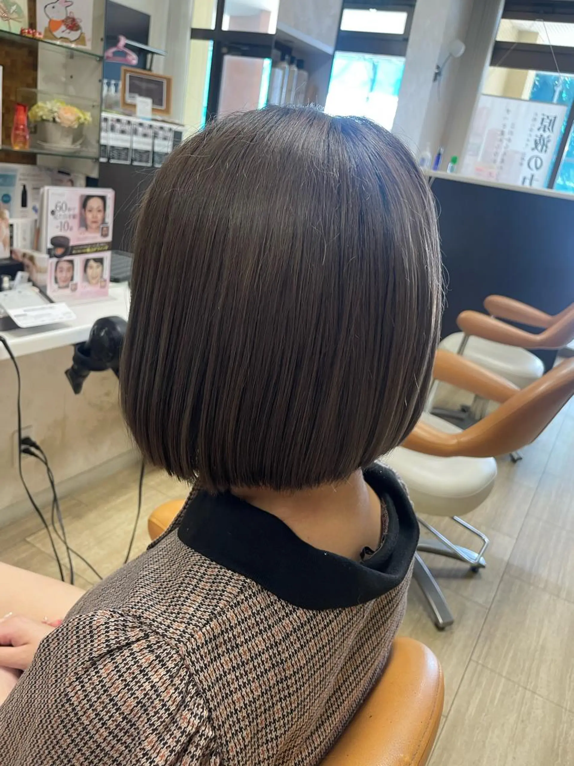 ショート 切りっぱなしボブ ボブ カット 徳留 もも花のヘアスタイル