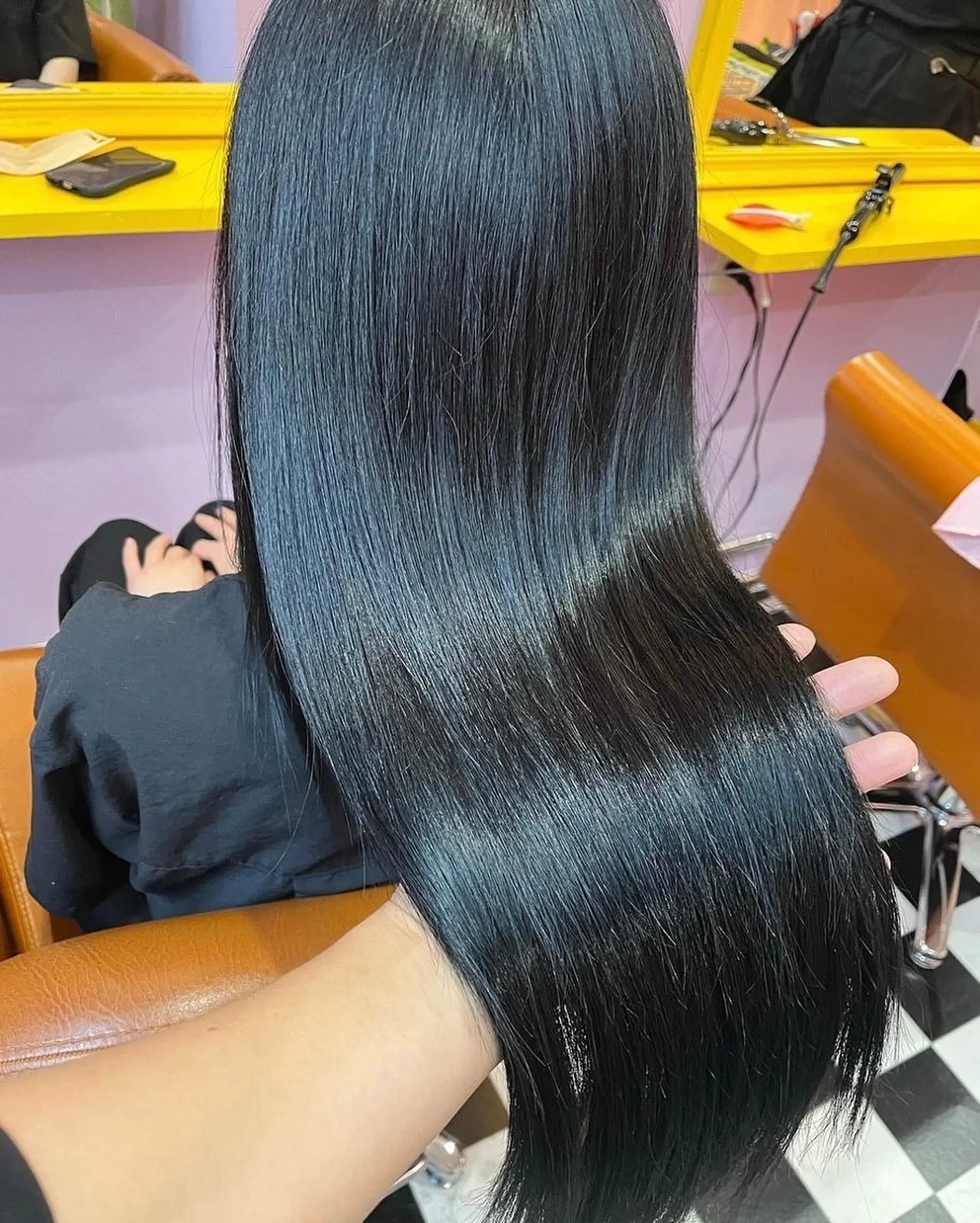 ロング 大阪レミーエクステ チビ編み込みのヘアスタイル