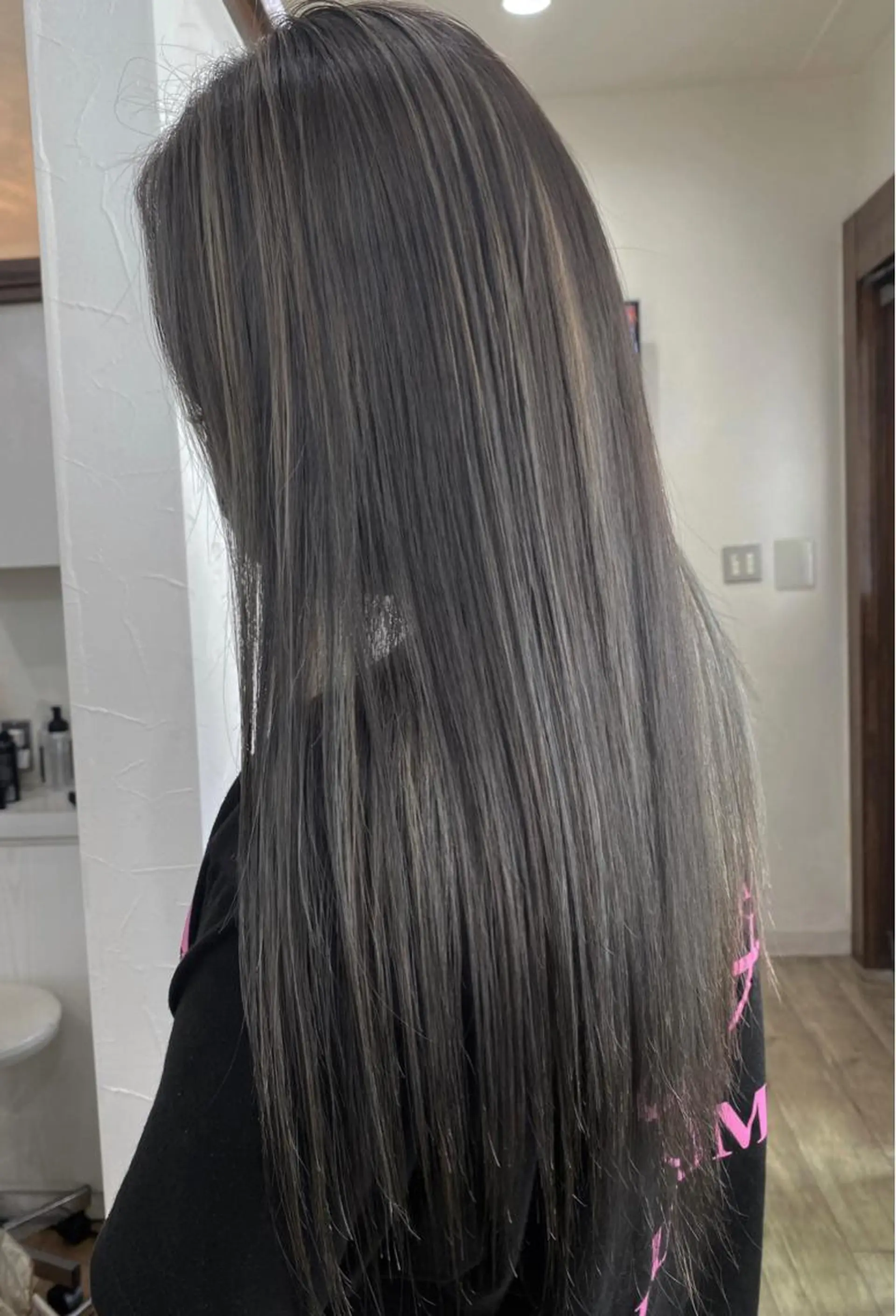 ミディアム カラー イルミナカラー カット ヘアカラー grand juteのヘアスタイル