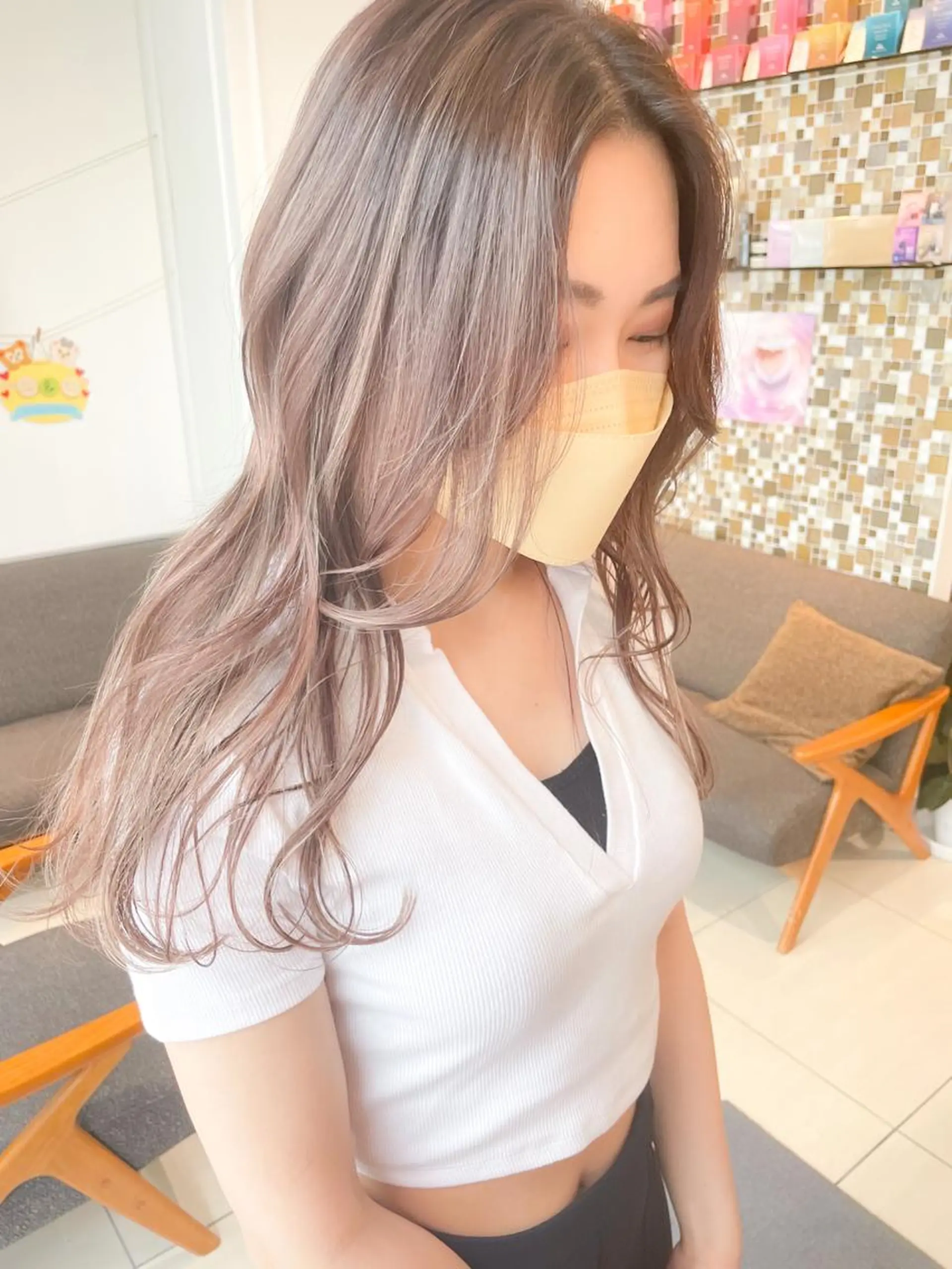 ロング カラー ベージュカラー グラデーションカラー ハイライトカラー ミルクティーベージュ ハイライト ヘアカラー トリートメント ヘッドスパ ✨カラー支持No.1 🧸ワキ カナコ🧸のヘアスタイル