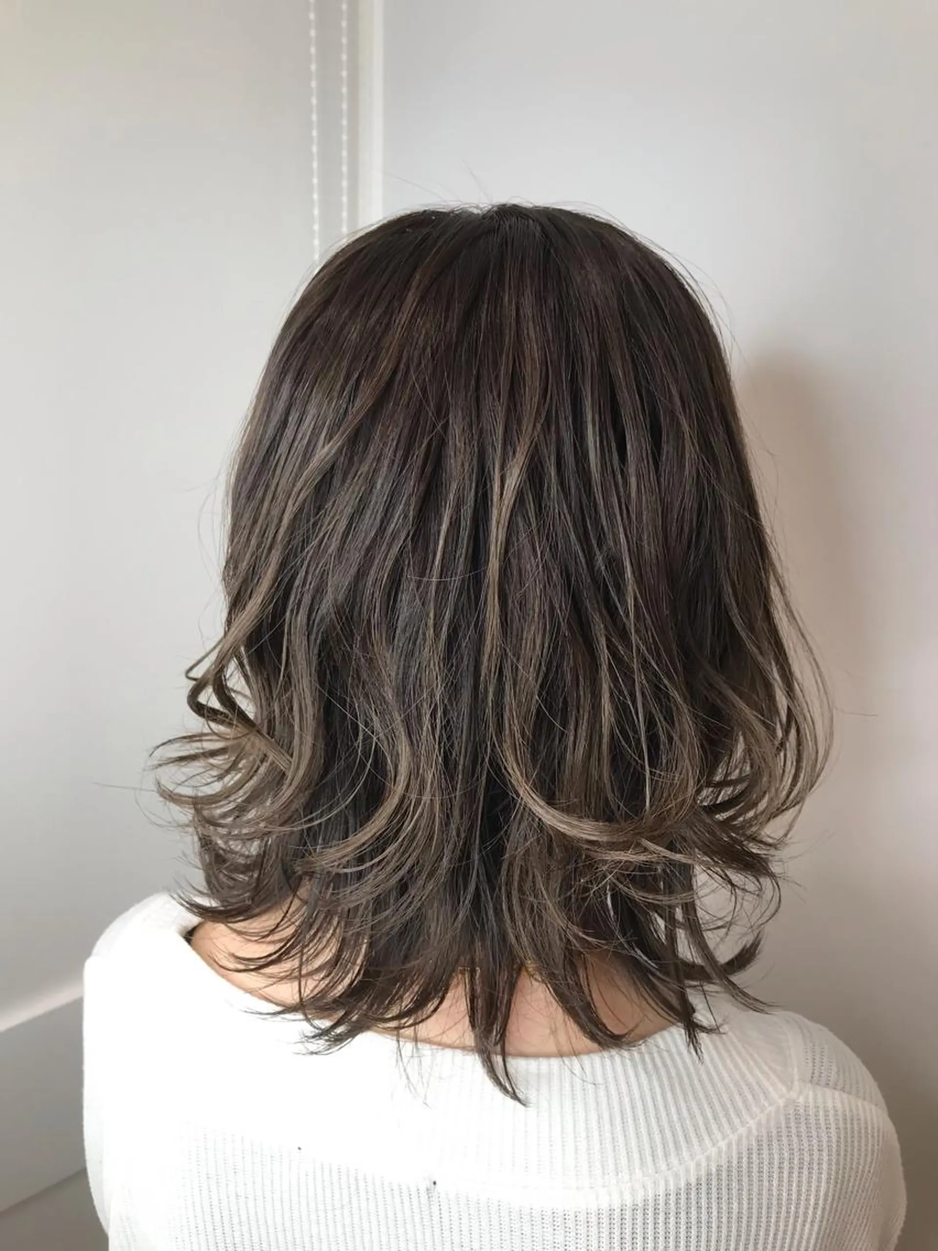 セミロング カラー ハイライトカラー メッシュ ハイライト カットモデル大募集✨ ✨BASSA保谷店✨のヘアスタイル