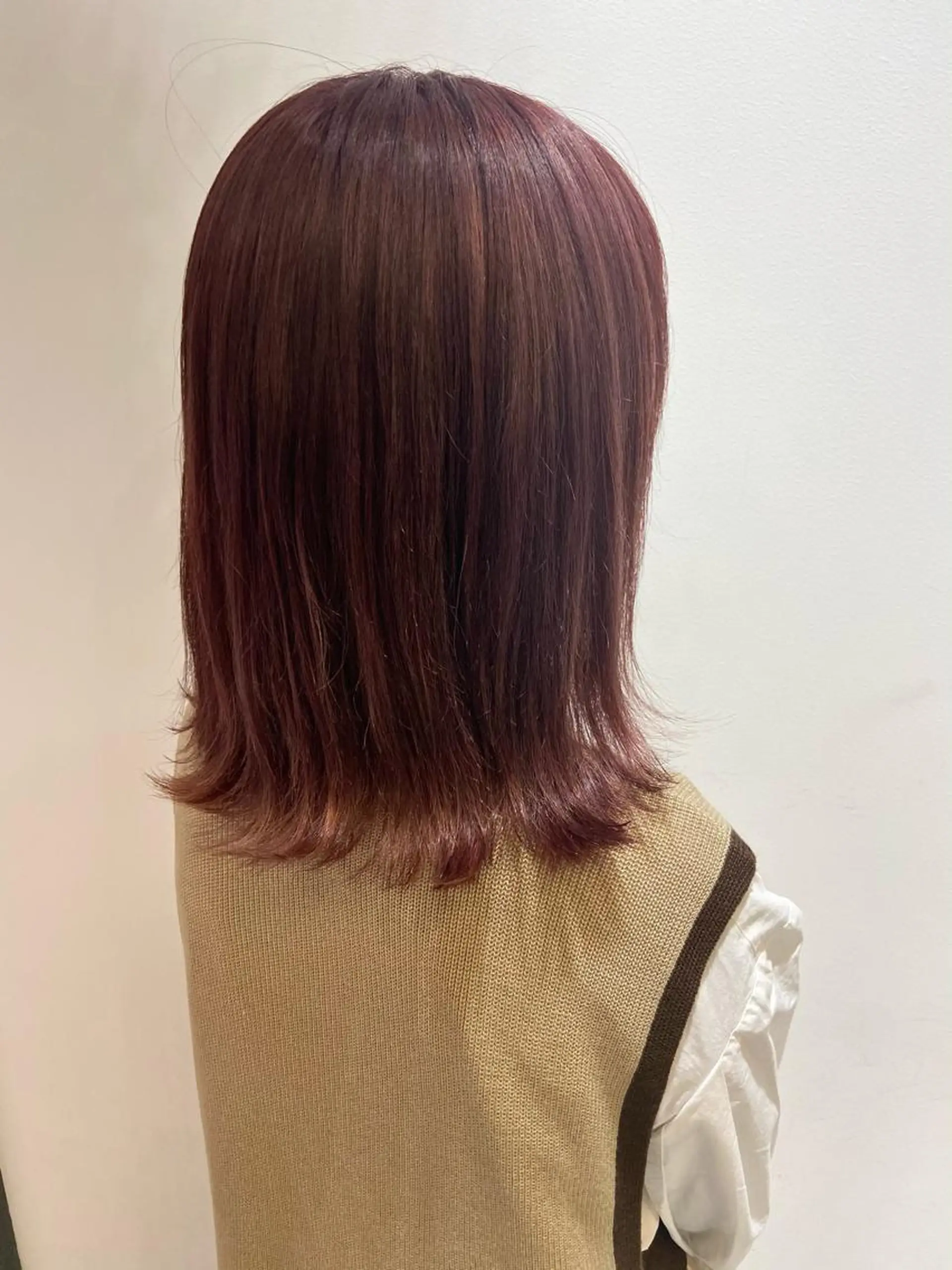 ミディアム カラー ヘアカラー トリートメント 🐺ウルフ/レイヤー 似合わせ‎🤍沙羅のヘアスタイル