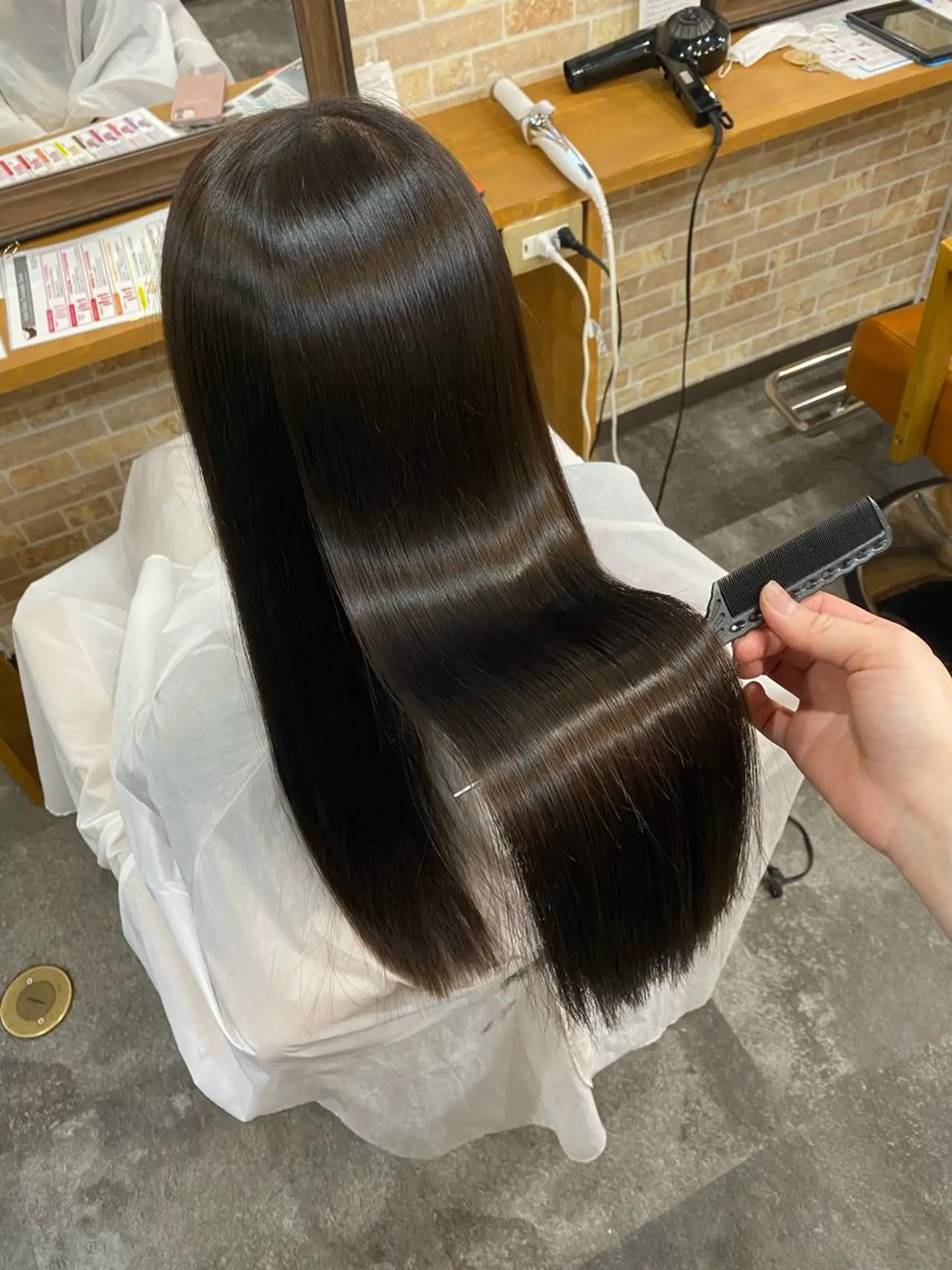 ロング 美髪ヘア 🤍erikaのヘアスタイル