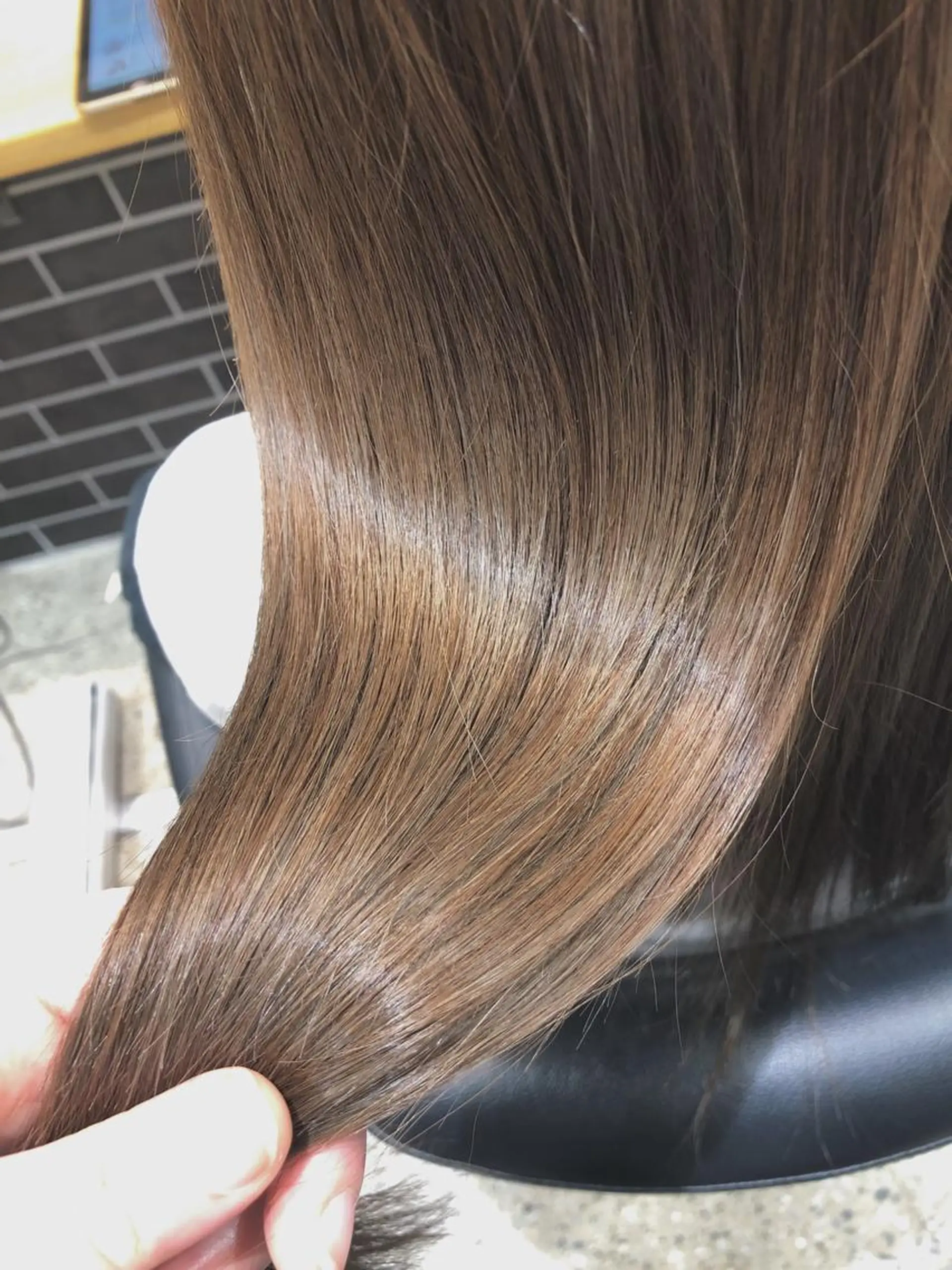 ロング カラー イルミナカラー トリートメント トリートメント ヘッドスパ mai🐷髪質改善 🖤透ける暗髪🖤のヘアスタイル