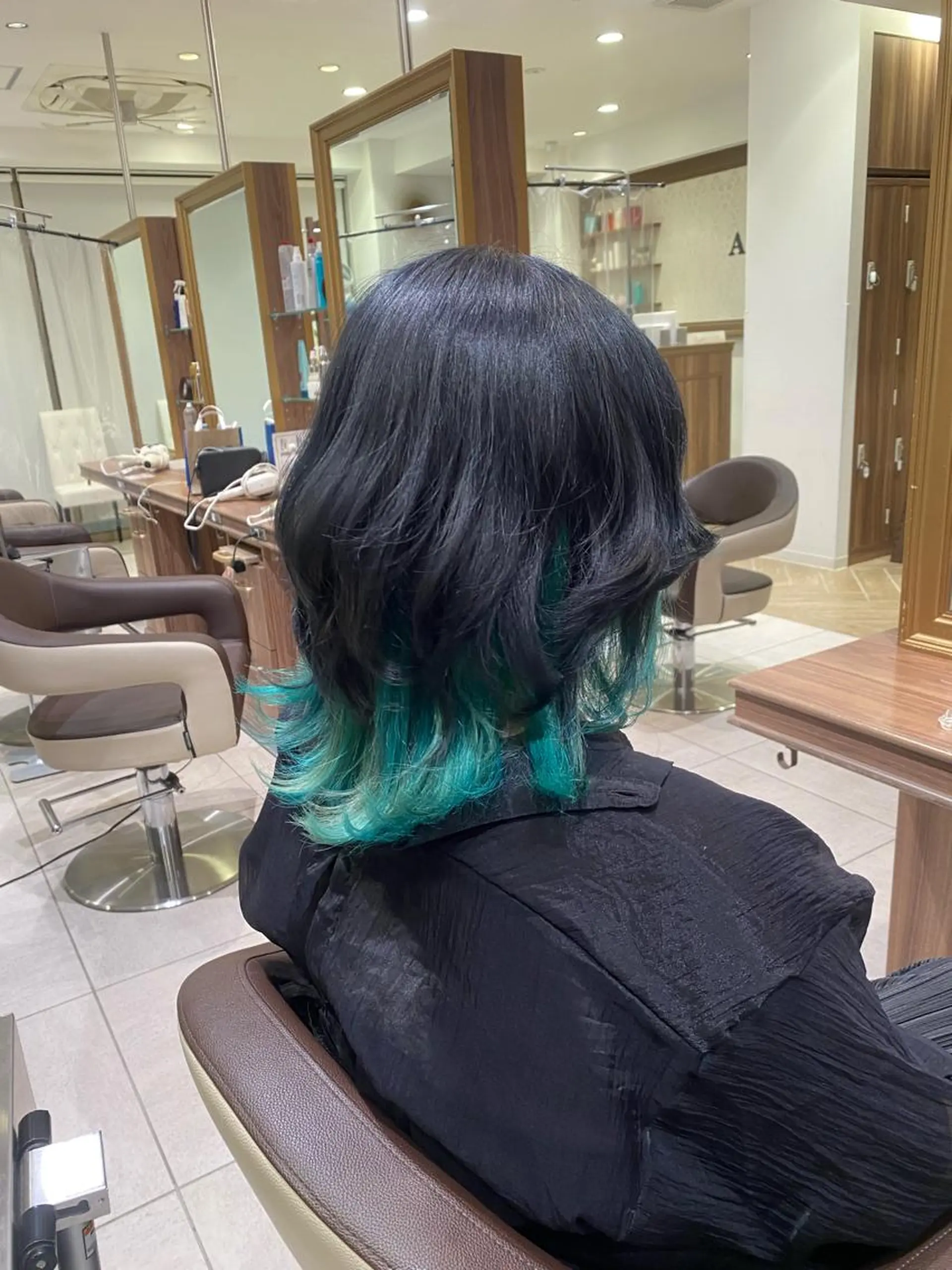 ミディアム カラー ミストバング  フェイスフレーミング ヘアカラー 💎大人ハイライト 💎上杉一也💎のヘアスタイル