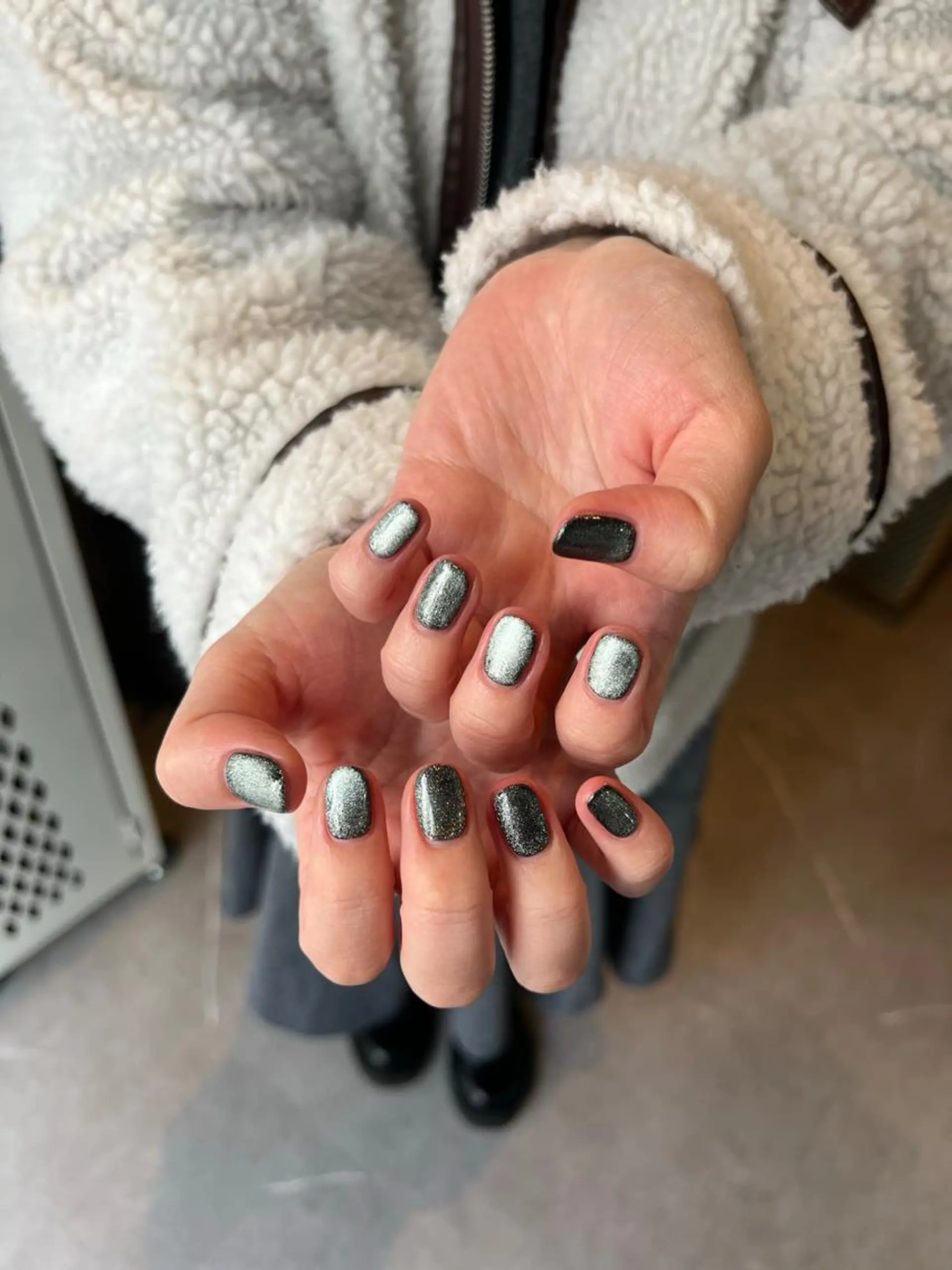 ネイル ハンドネイル vary clue所属・nailist🌻 YUKARIのネイルデザイン