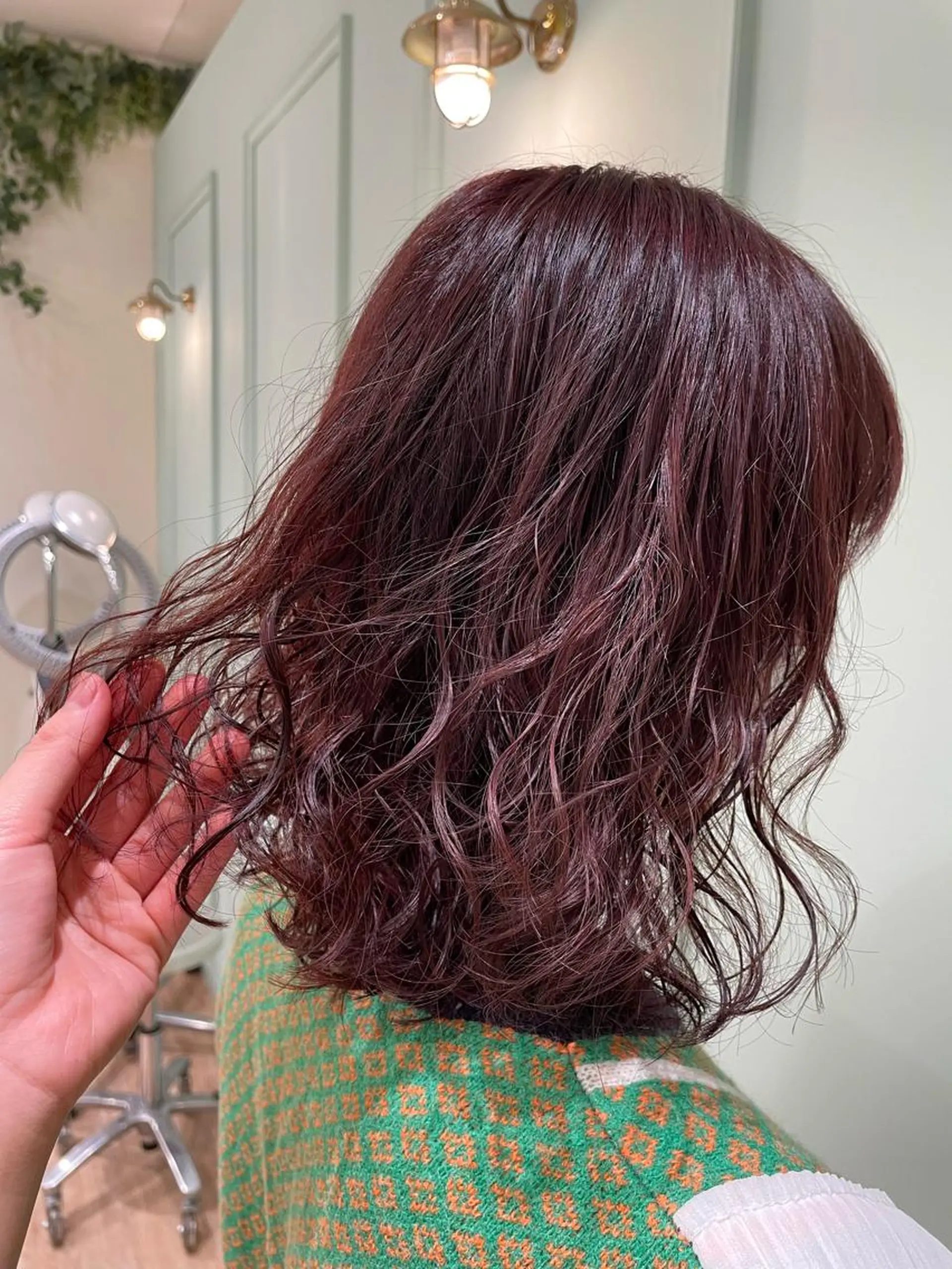 ミディアム カラー パーマ ブリーチ ボルドーカラー ブリーチなしカラー ヘアカラー 韓国／大宮／レイヤー 🤍AYA🤍のヘアスタイル