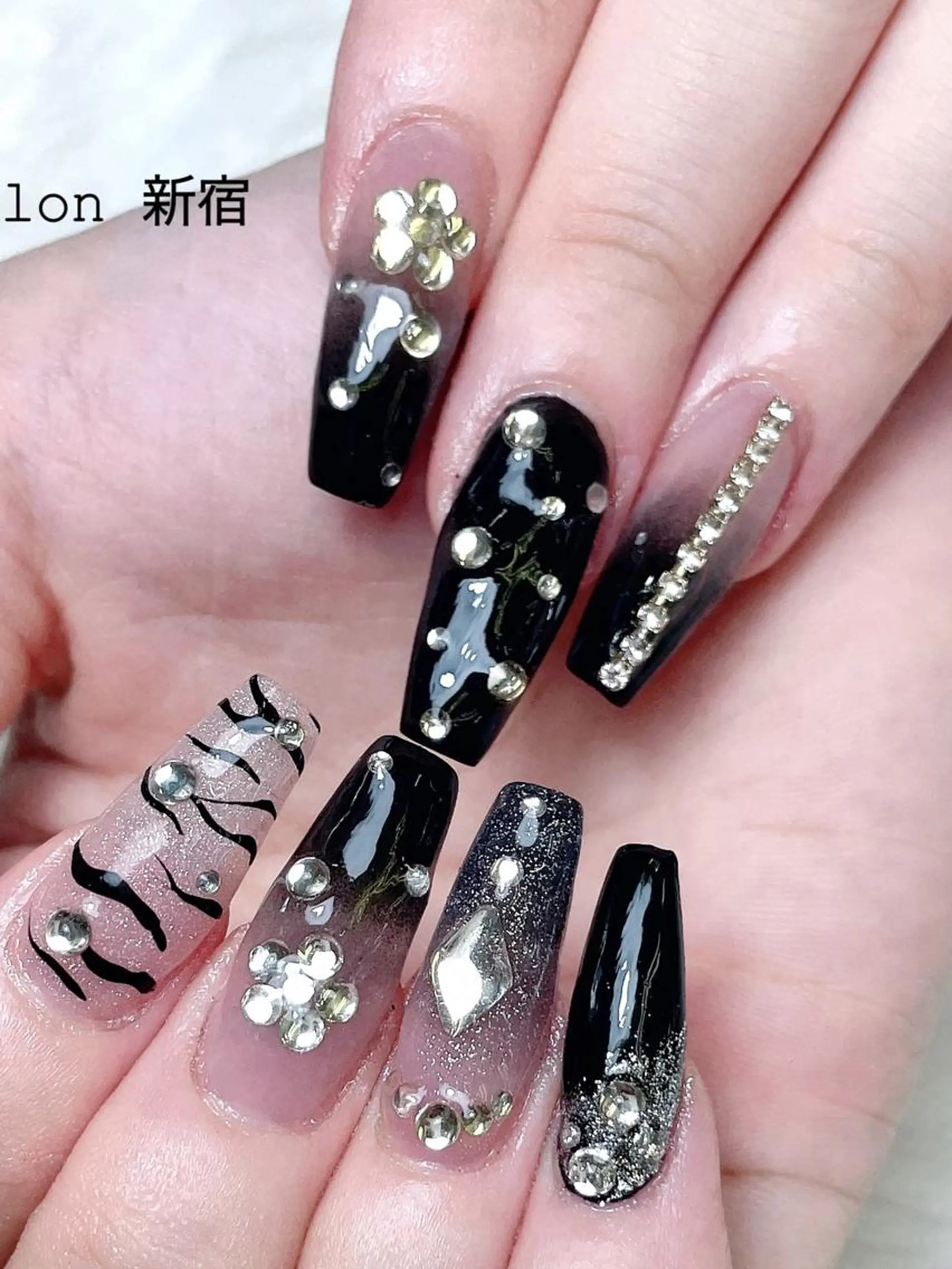 ネイル 🩷U nail リリス【新宿店】のネイルデザイン