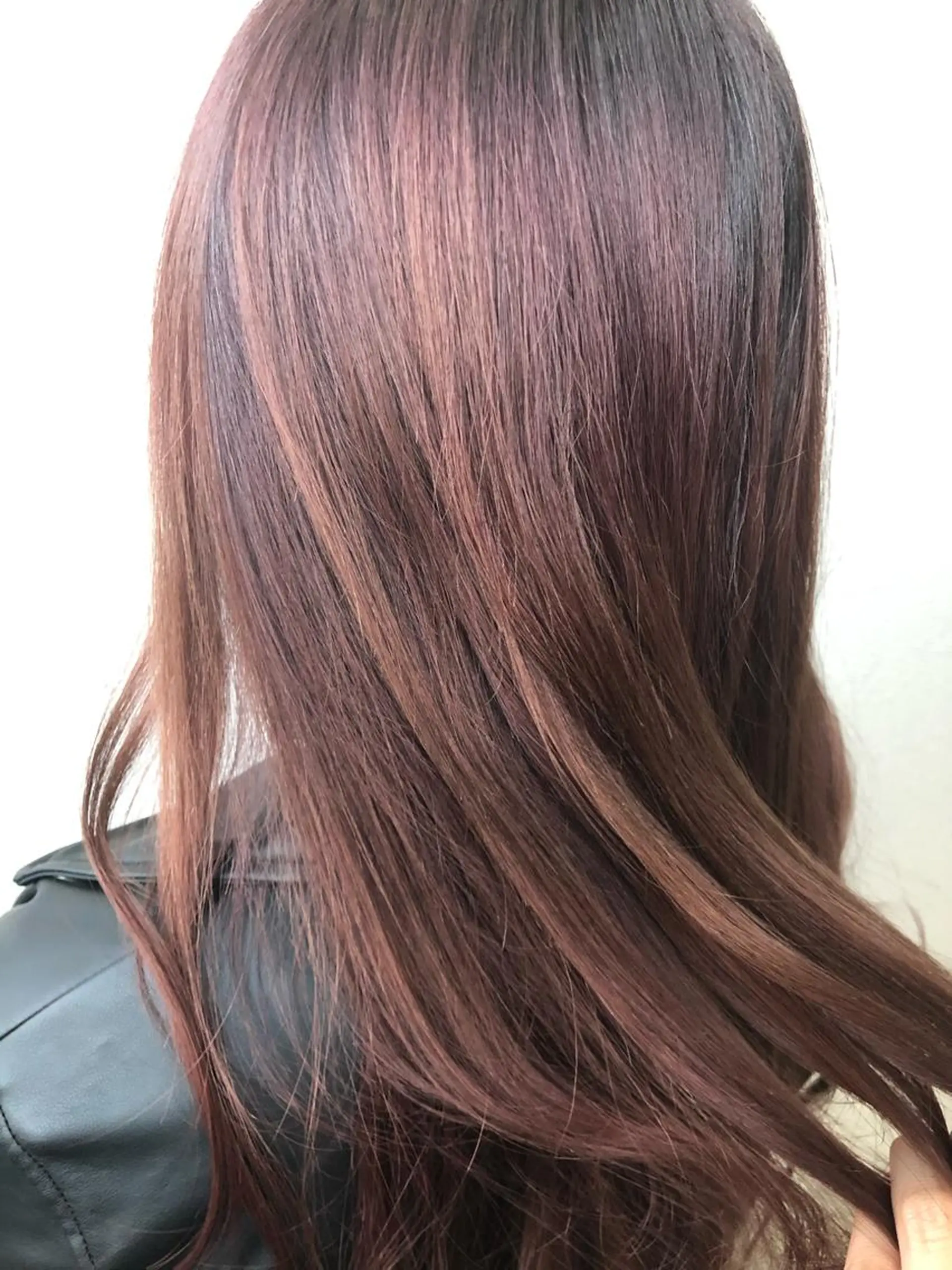 ミディアム カラー ブラウンカラー ピンクカラー ピンクブラウン ヘアカラー 門田 恭弥のヘアスタイル