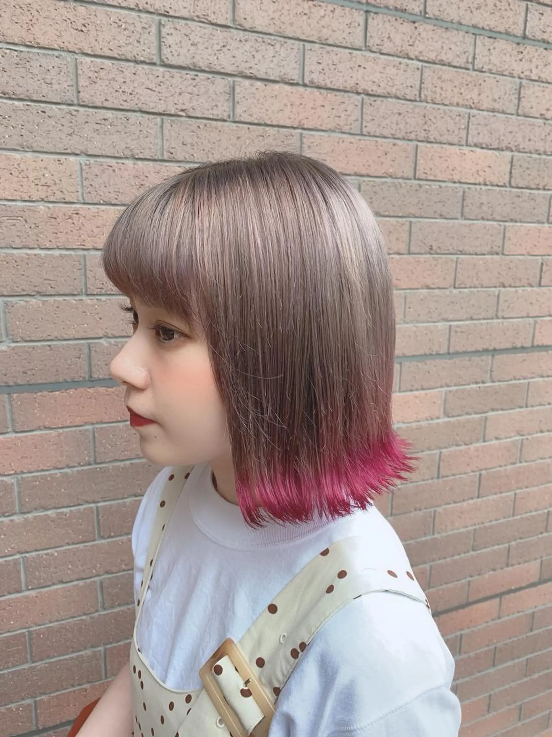 カラー グレージュ ピンクカラー 小野寺空也✂️ 似合わせショートのヘアスタイル