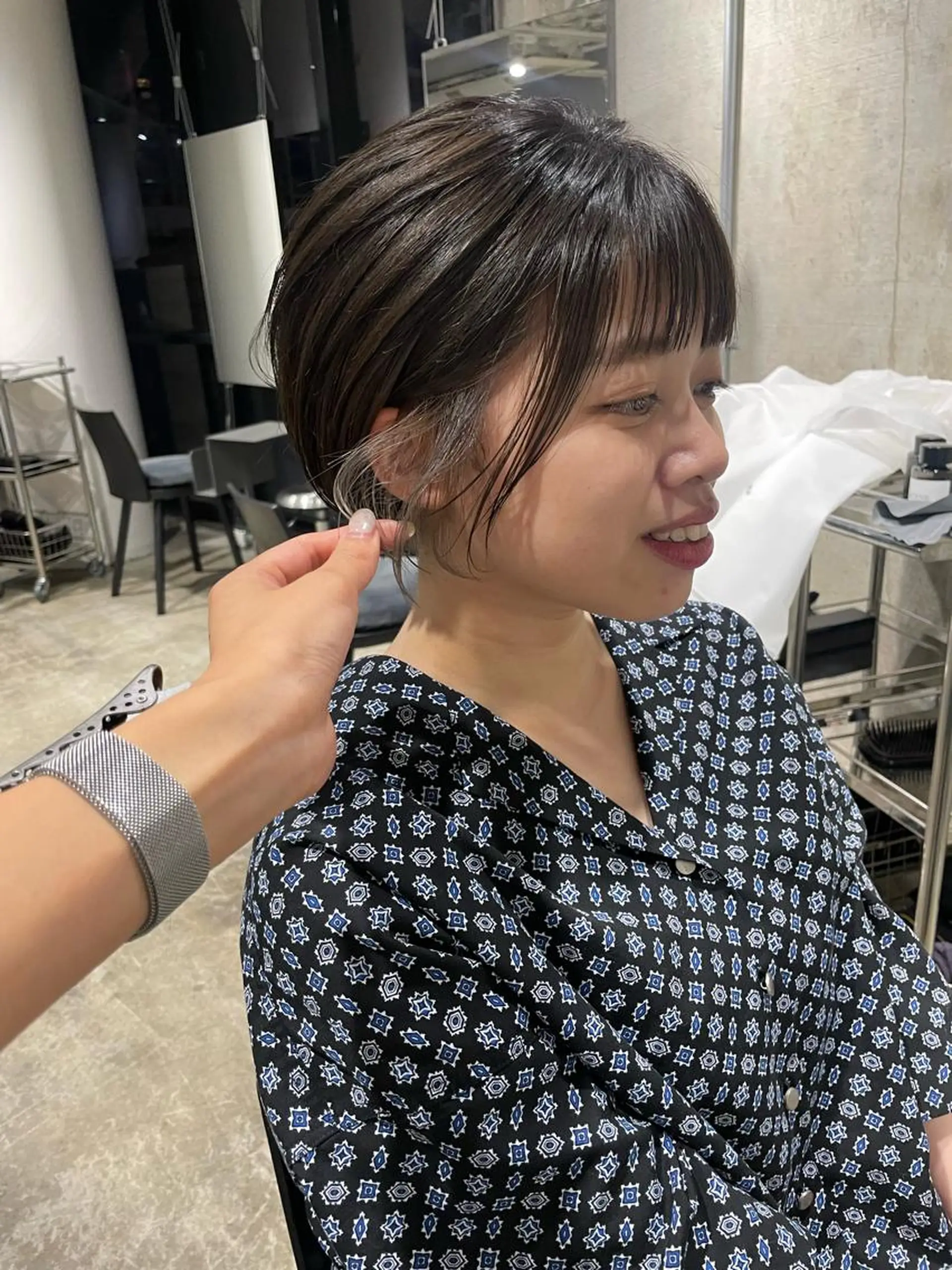 ショート カット ヘアカラー トリートメント 大迫 江梨のヘアスタイル