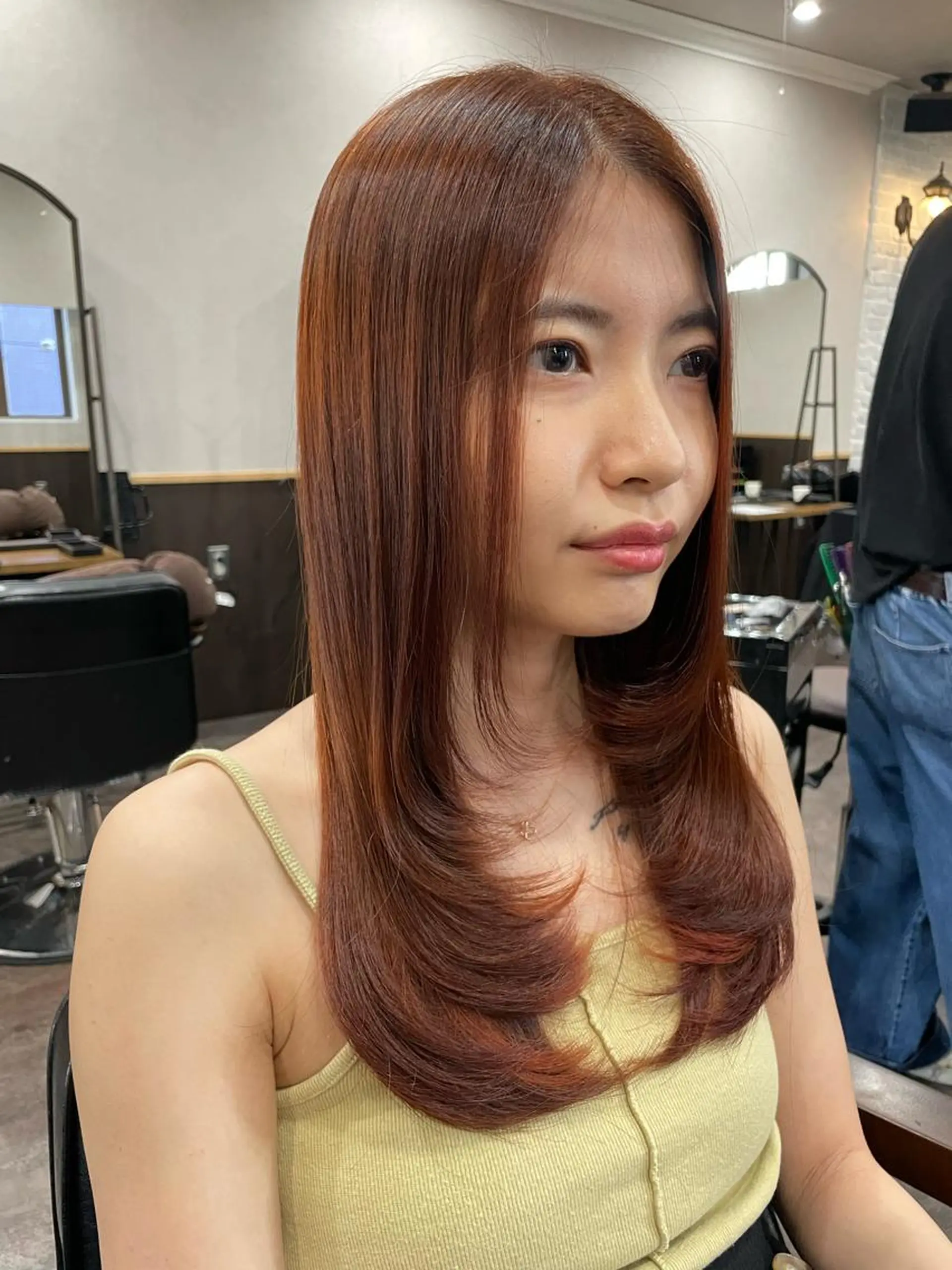 セミロング カラー オレンジ 韓国風ヘア レイヤーカット レイヤー/艶カラー 🫧守利のヘアスタイル