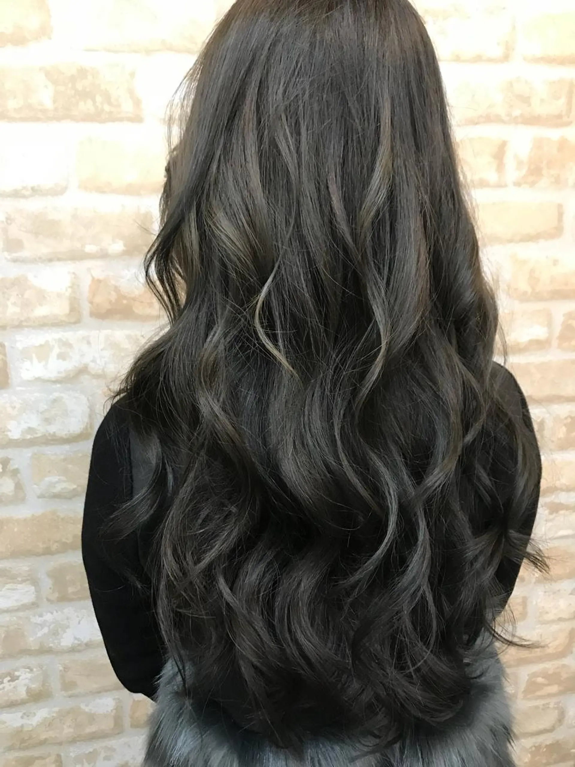 ロング カラー イルミナカラー カット ヘアカラー トリートメント アンダーバーホワイト_WHITE所属・_WHITE芝本 賢吾【天王寺店】のヘアスタイル