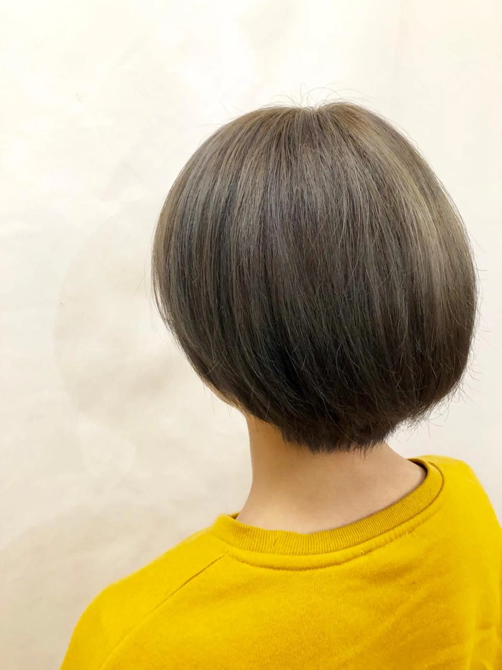 ショート カラー 髪質改善✨石塚 真梨奈のヘアスタイル