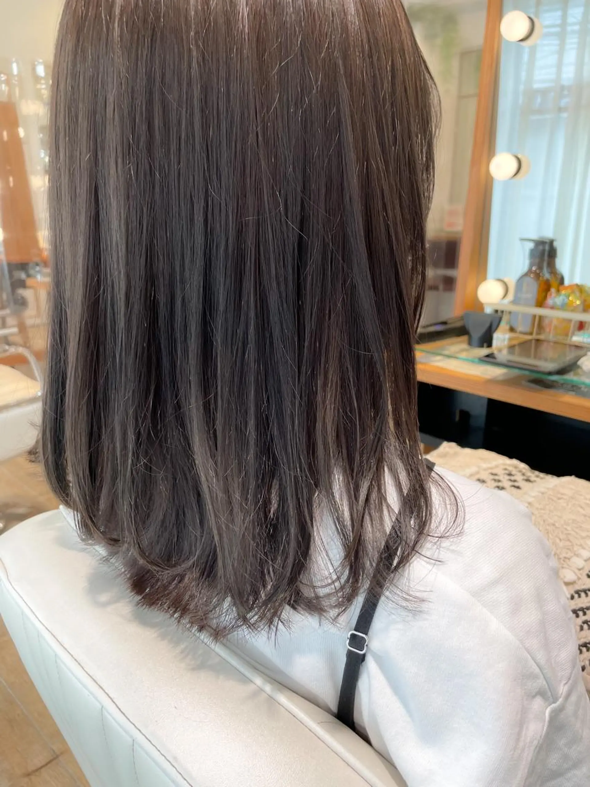 ミディアム カラー グレージュ オリーブグレージュ オリーブグレー カット ヘアカラー ✨カラー支持No.1 🧸ワキ カナコ🧸のヘアスタイル