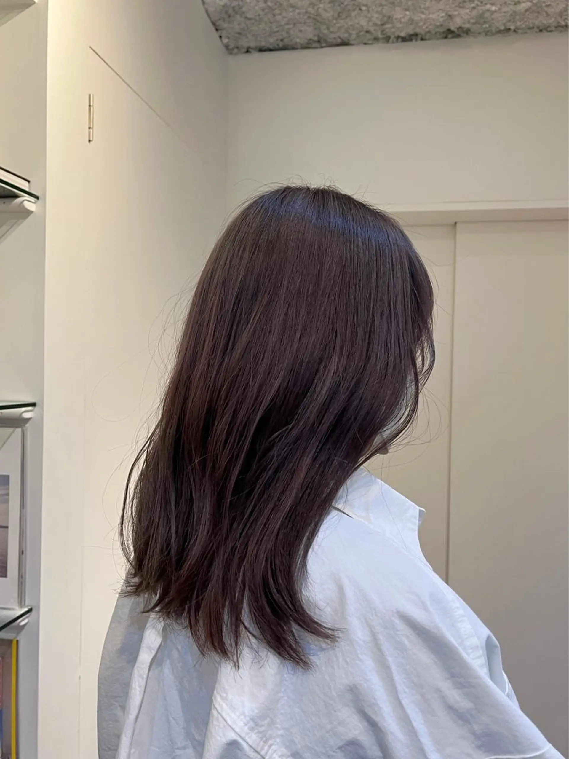 ミディアム KOCHAB 中村穂風のヘアスタイル