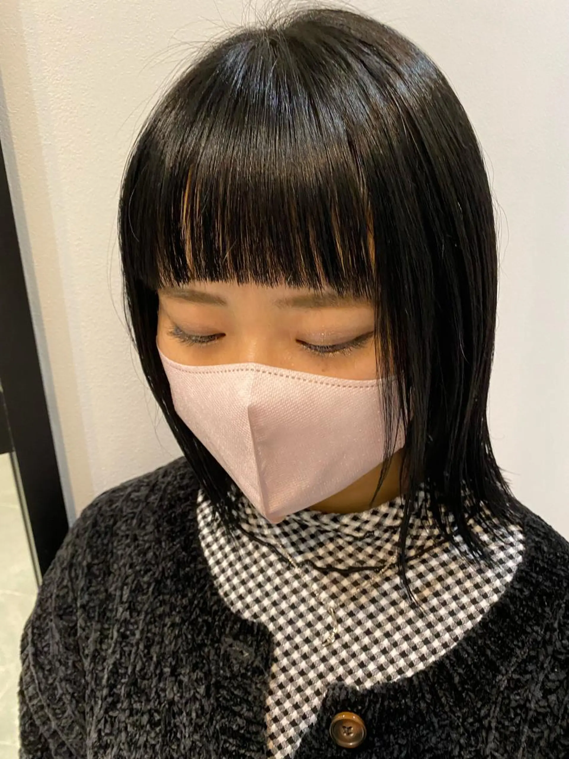 ショート カラー 切りっぱなしボブ バレイヤージュ 黒髪 ブリーチ ブルーカラー 大人かわいい×艶髪 🤍塩川のヘアスタイル