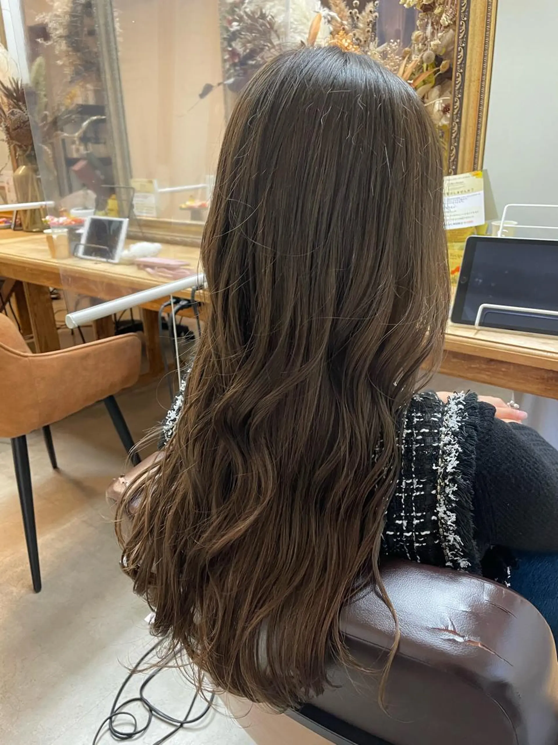 ロング カラー カット ヘアカラー トリートメント sohee【ソヒ】 305号室のヘアスタイル