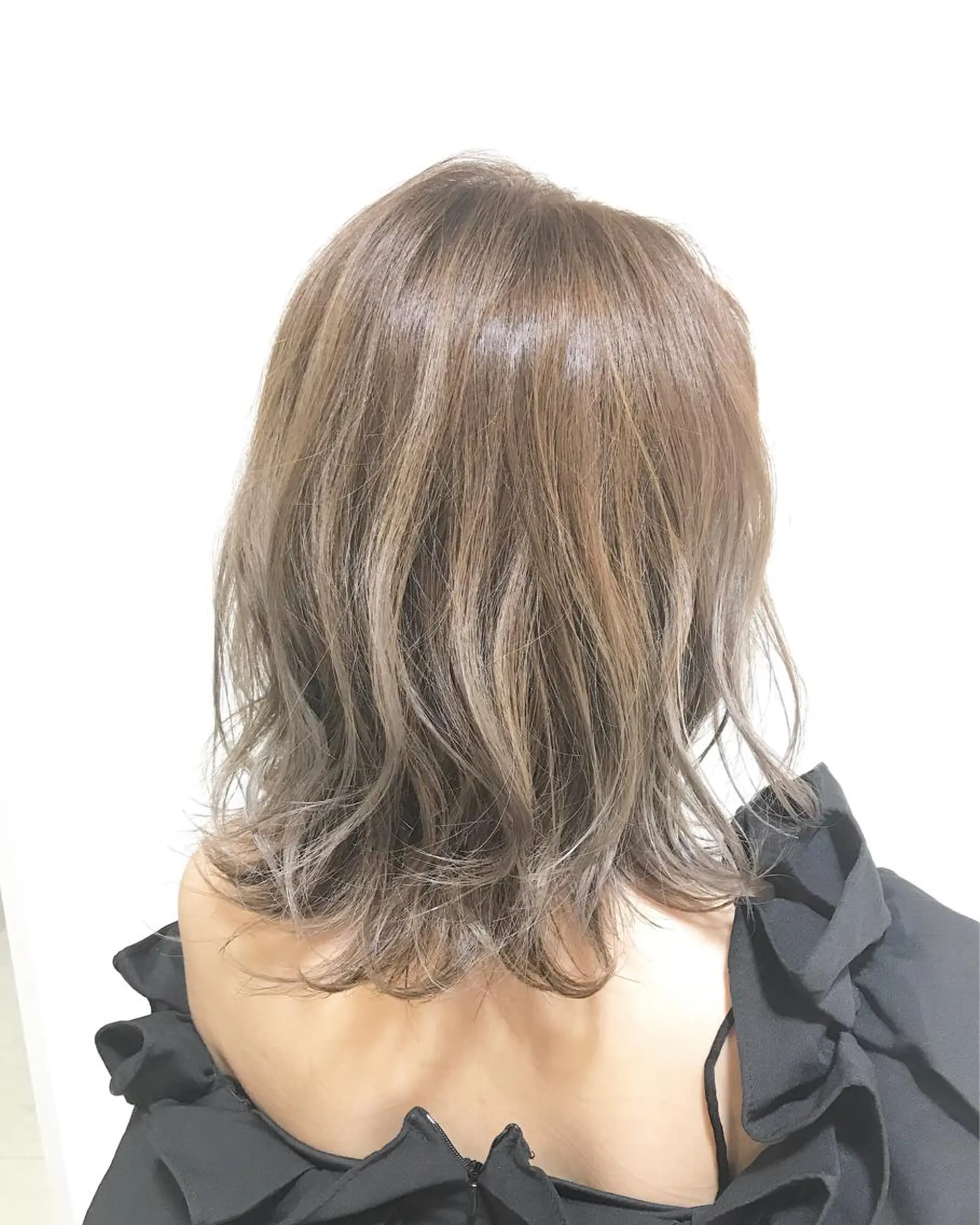 ミディアム カラー ヘアカラー トリートメント chiyo yasuのヘアスタイル