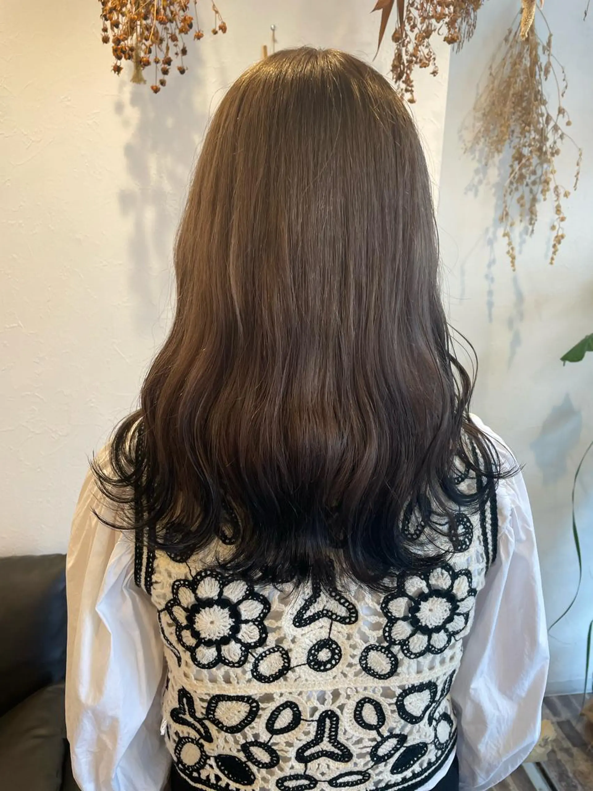 ロング カラー ベージュカラー 黒髪 ヘアカラー m ā l o.🌷 サカモトマイコのヘアスタイル