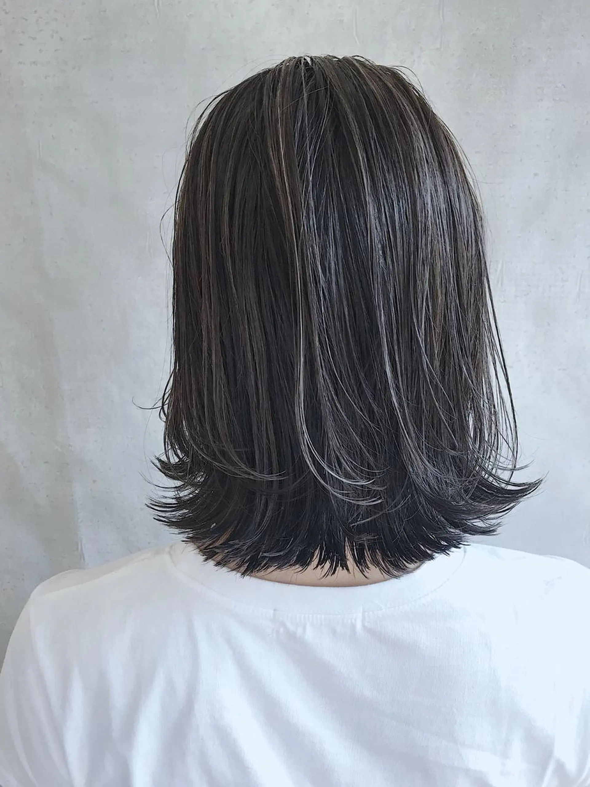 ミディアム カラー アディクシーカラー ブリーチ ケアブリーチ ダブルカラー ハイライトカラー MOU namba ムウナンバのヘアスタイル