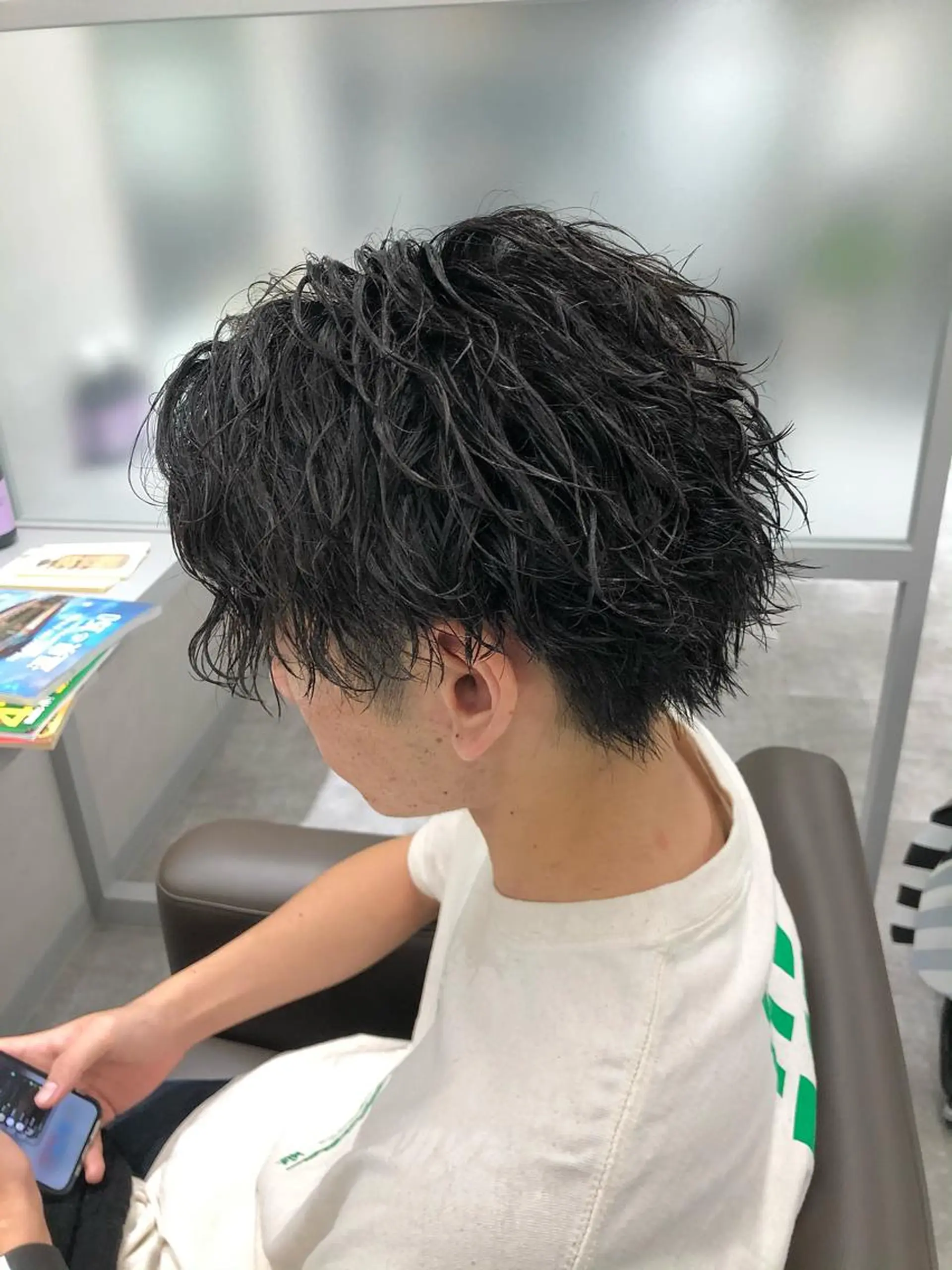 ショート カラー パーマ メンズ kiitos所属・関西センターパート メンズモデル募集のヘアスタイル