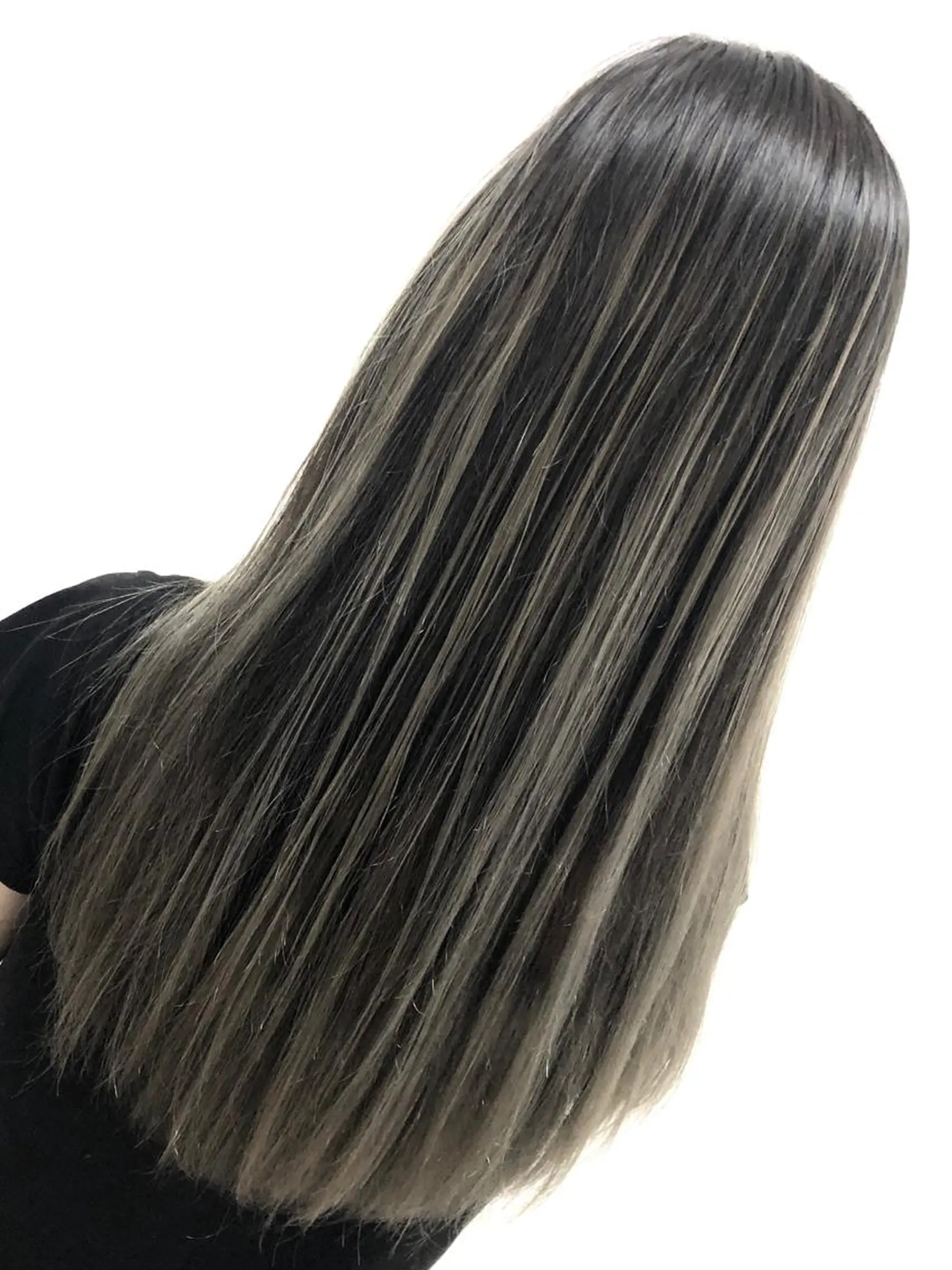 セミロング カラー marshu  梅田店所属・髪質改善 透明感×韓国風のヘアスタイル
