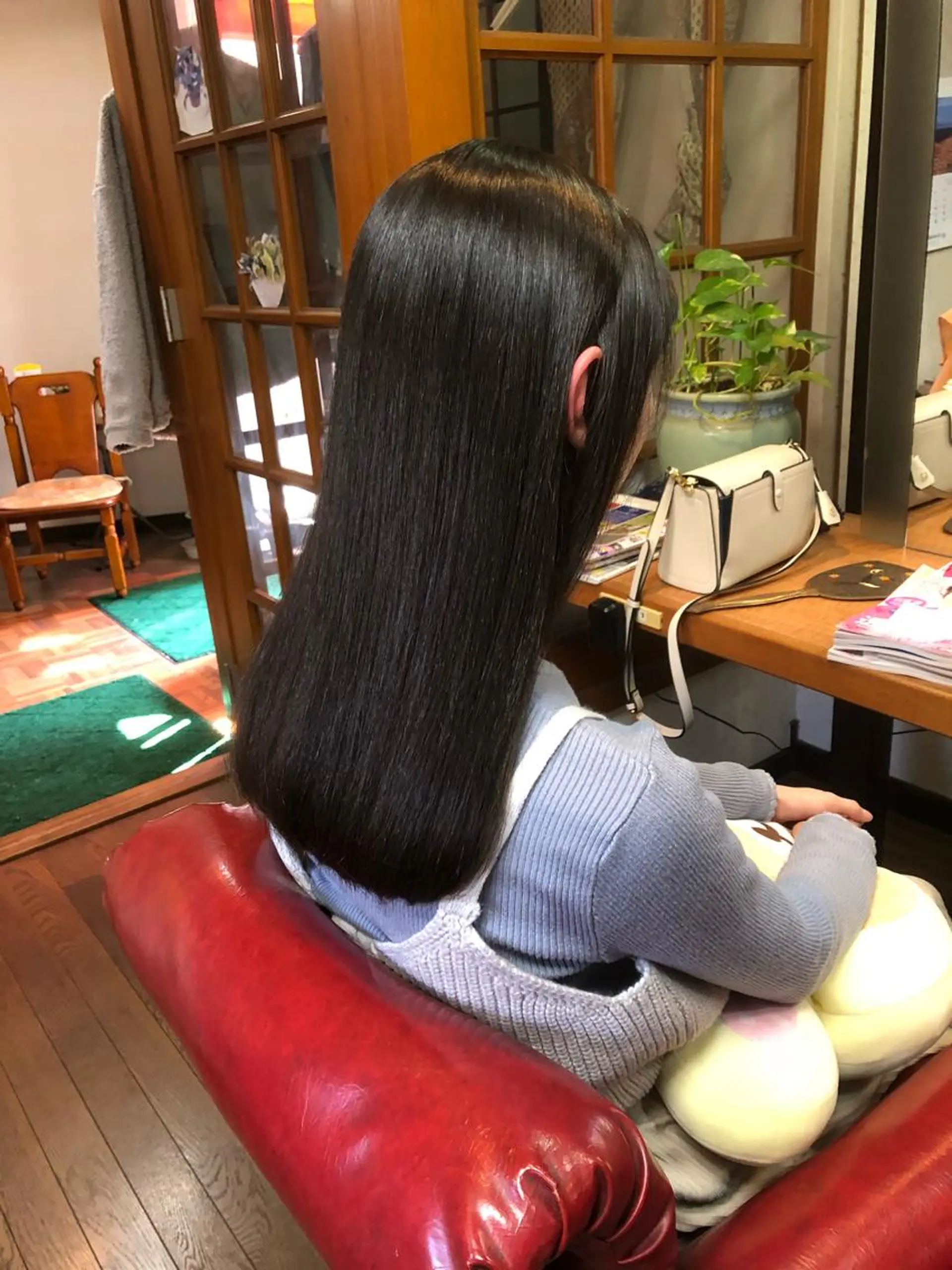 ロング パーマ 髪質改善 レイヤーカット ロング 縮毛矯正 💎場所分かりづらい サユリ美容室💎のヘアスタイル