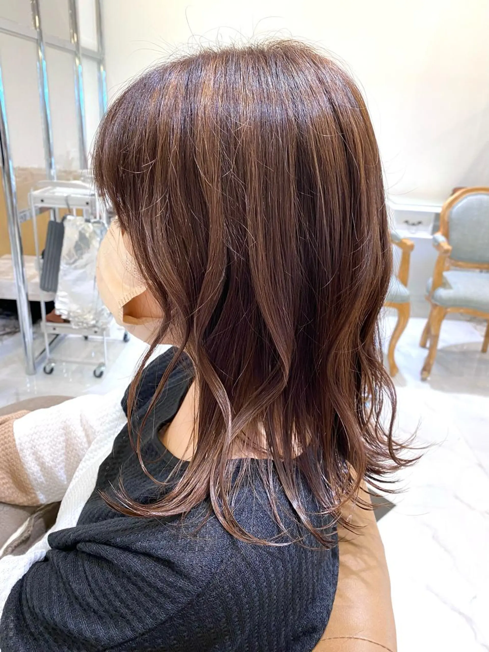 ミディアム ハイライト カット ヘアカラー 坂井 茅聖のヘアスタイル