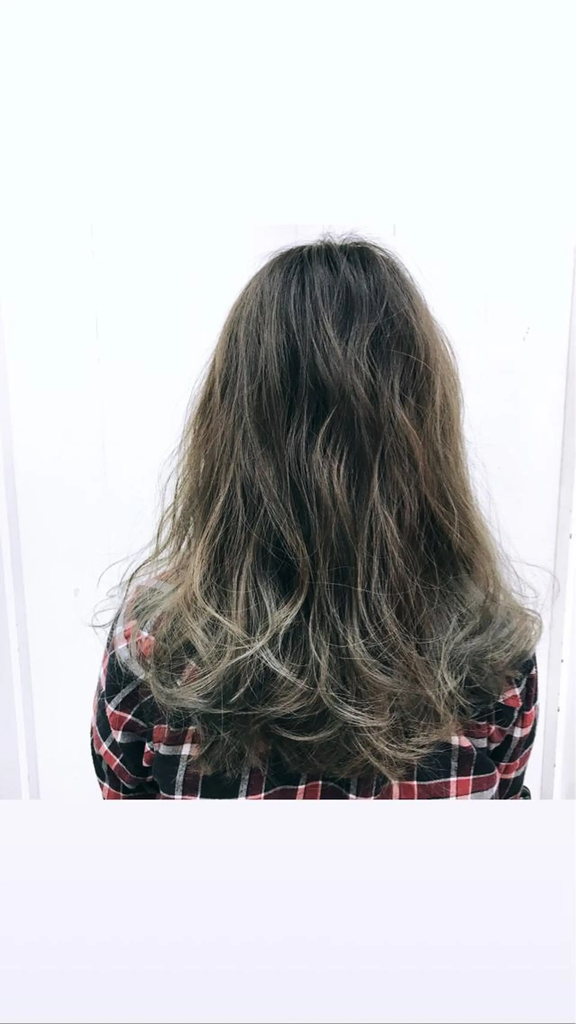 セミロング カラー アッシュ グラデーションカラー 外国人風カラー ヘアカラー トリートメント 🌿大人かわいいヘア 🌿Ayahaのヘアスタイル