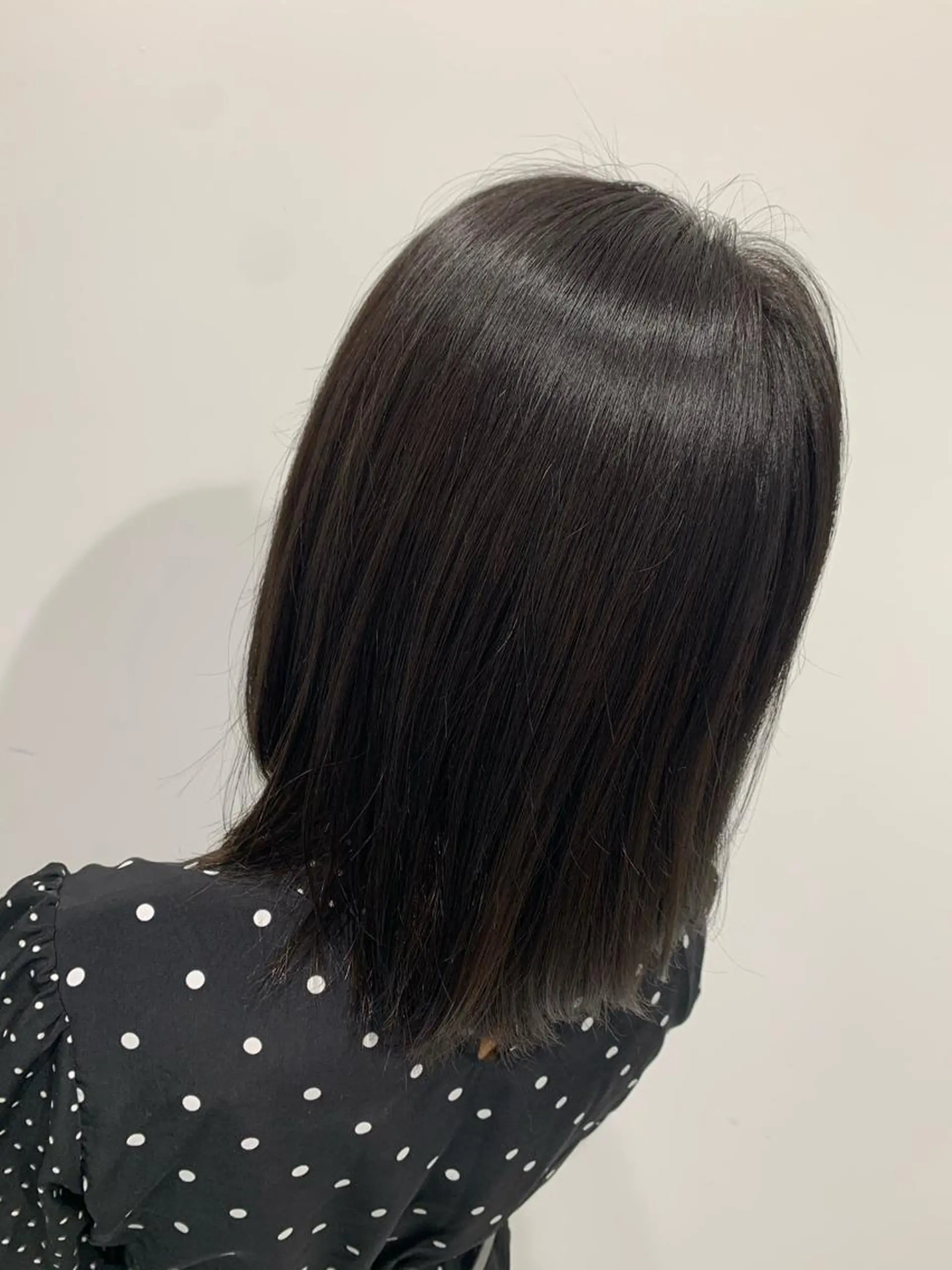 ミディアム ヘアカラー TAKUMI .のヘアスタイル