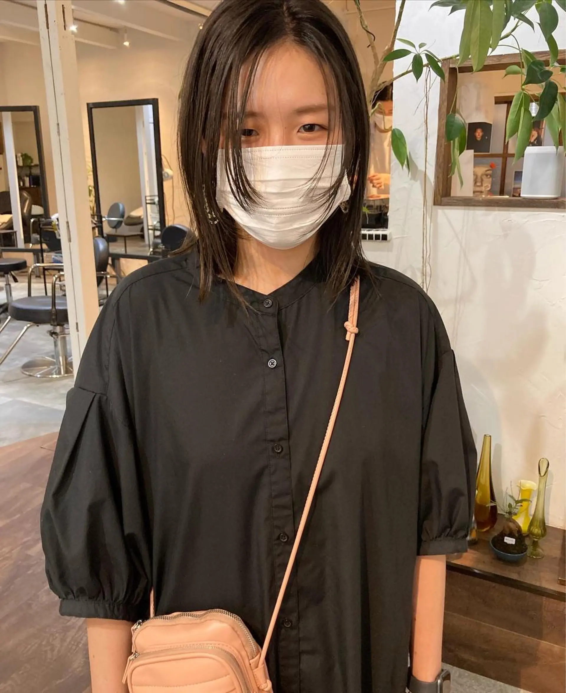 セミロング カット ヘアカラー トリートメント 金田 夏野のヘアスタイル