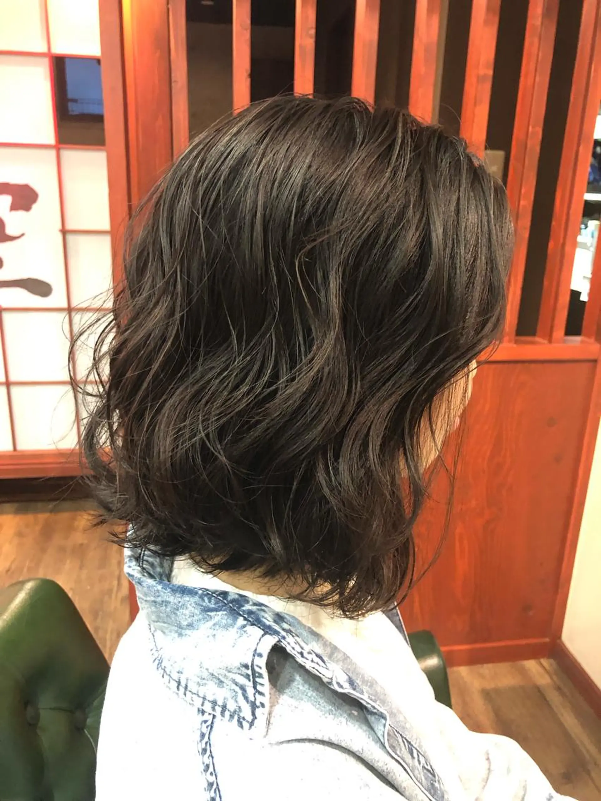 ミディアム レイヤーカット カット 高円寺フェード 武内和樹のヘアスタイル