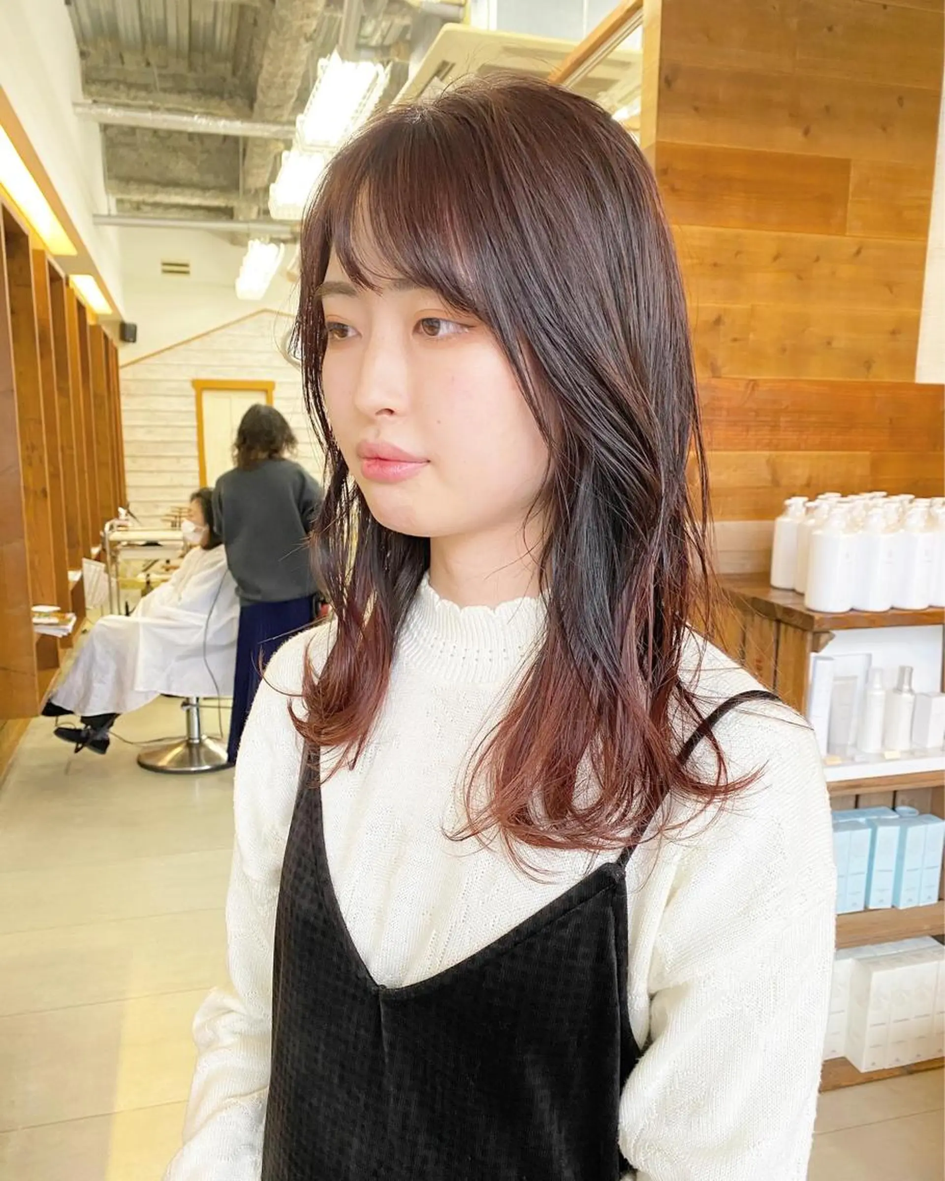 セミロング クロスパーマ× 透明感カラー✂︎のヘアスタイル
