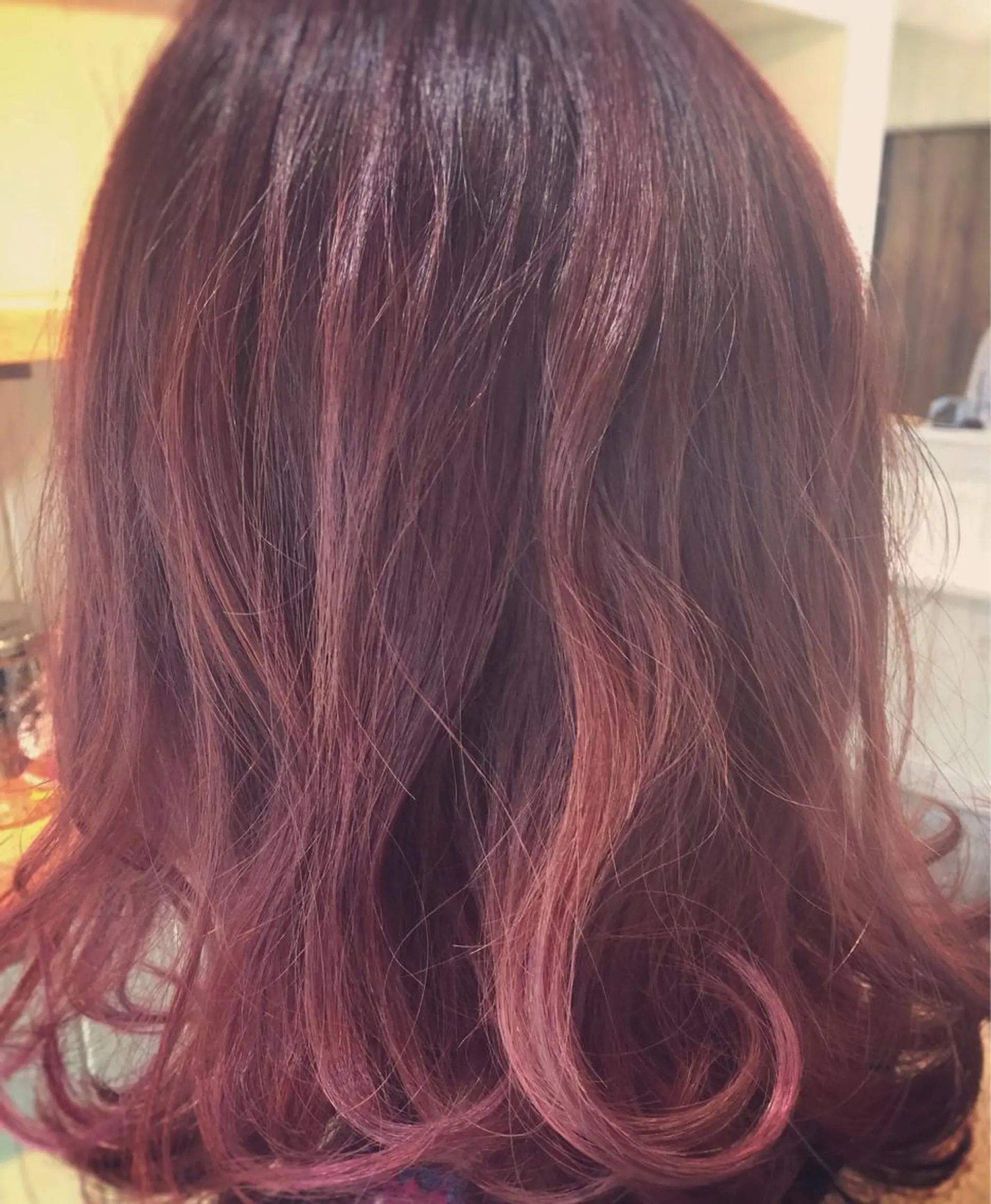 ミディアム EIGHT 船橋のヘアスタイル