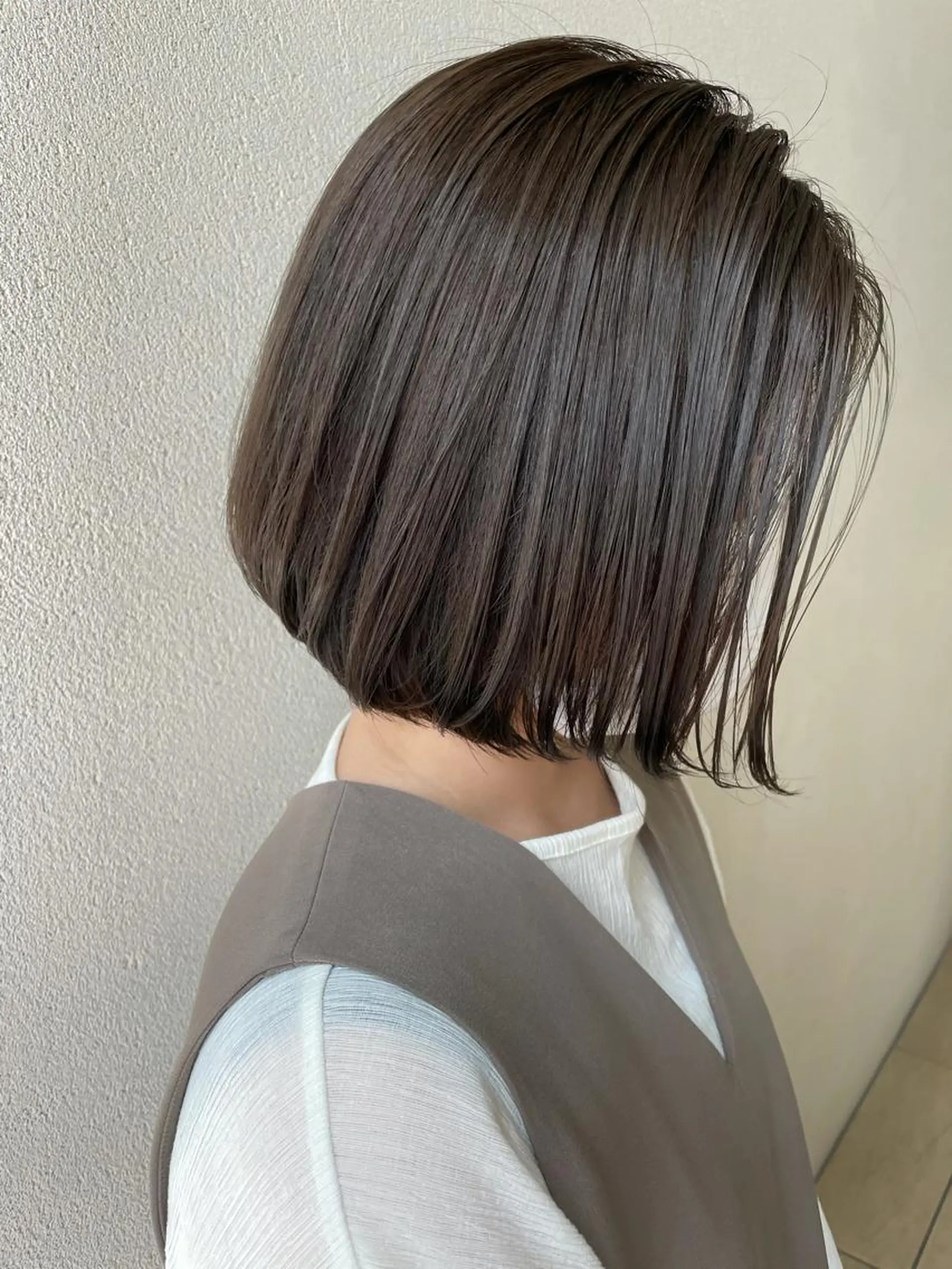 ショート カラー アッシュ ブリーチ 透明感カラー ブリーチなしカラー 沢田 瞳のヘアスタイル