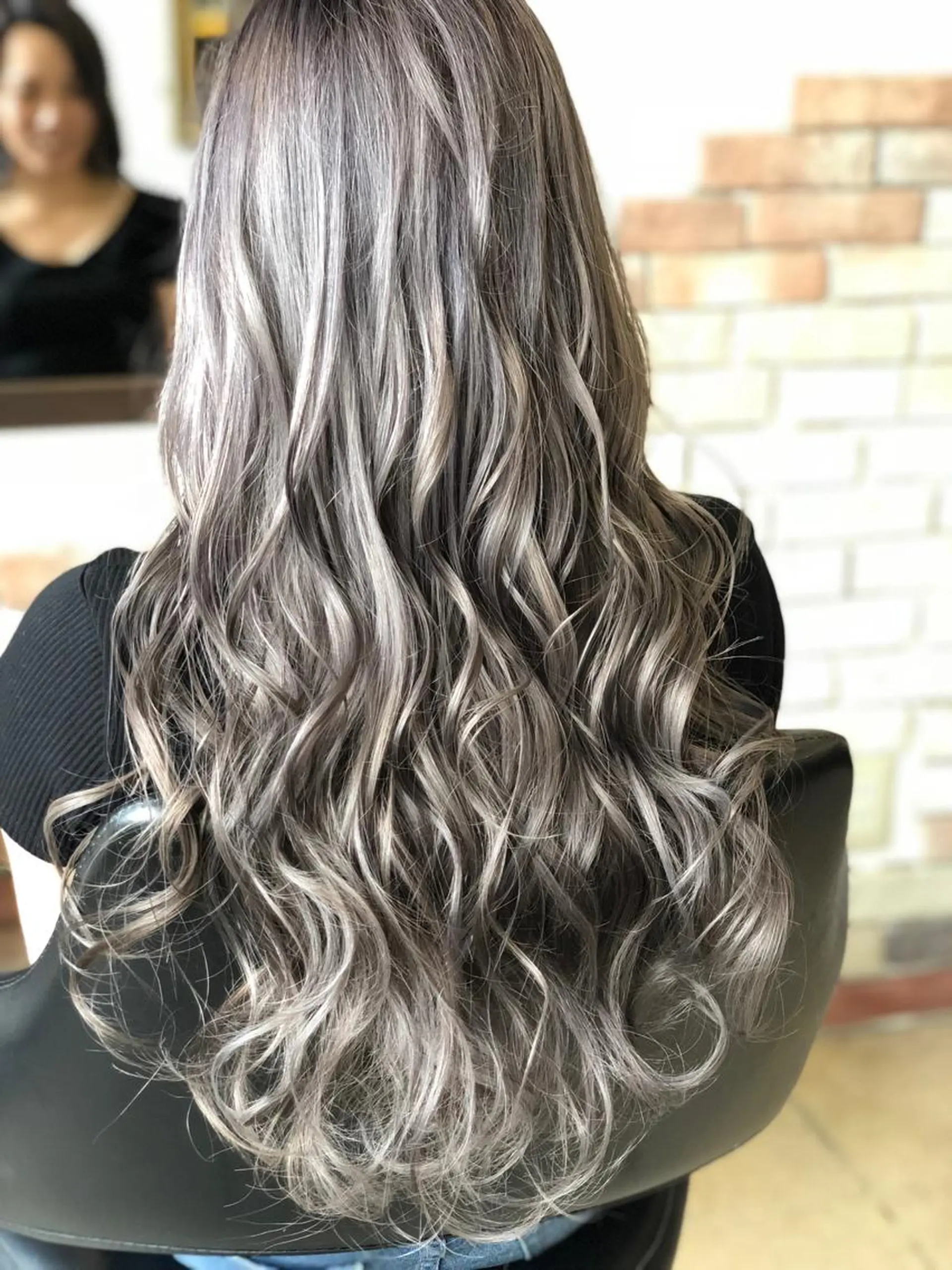 ロング カラー ヘアアレンジ グレージュ 最高峰の技術力☆ 樋口健人のヘアスタイル