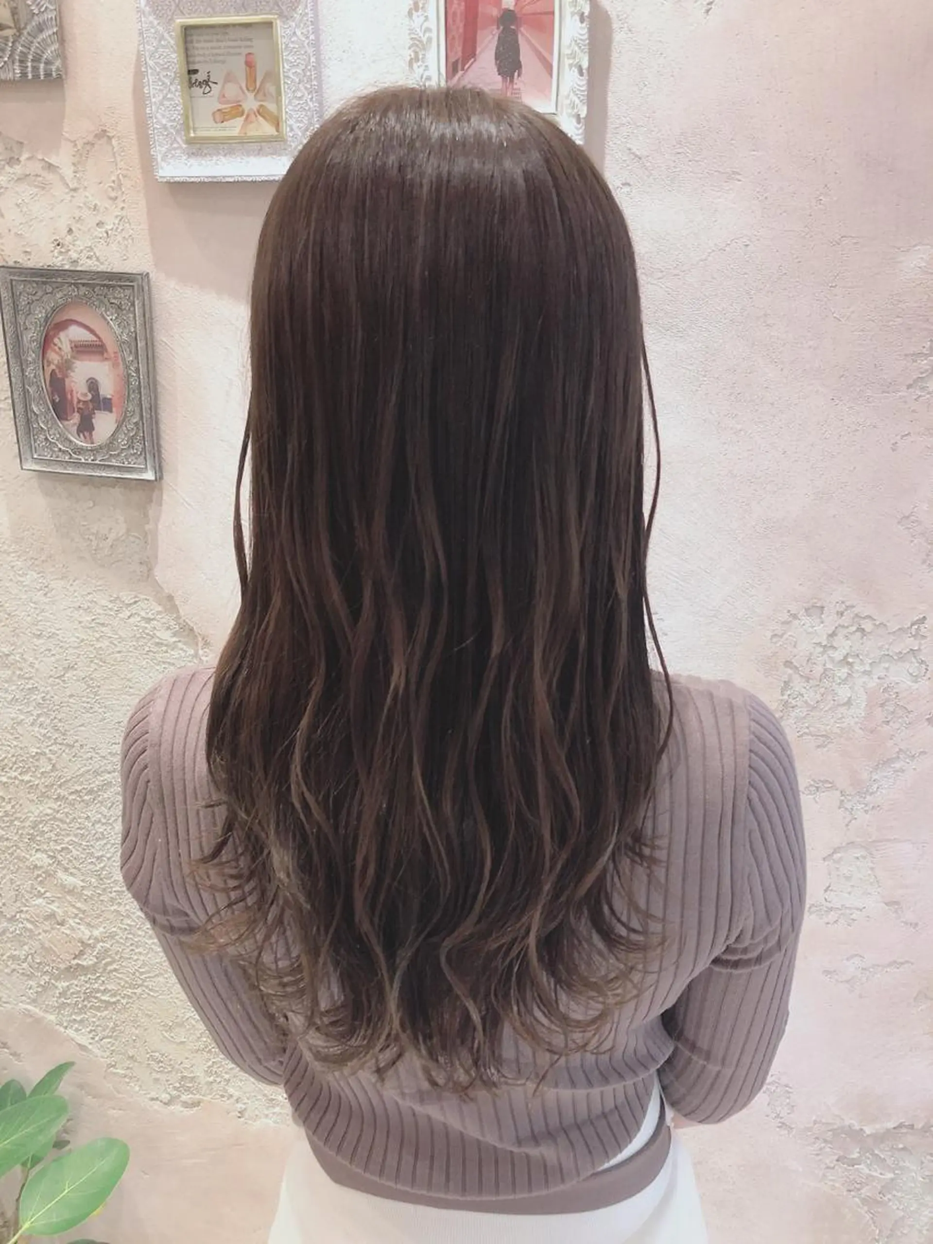 ミディアム チョコレートブラウン カット ヘアカラー トリートメント 代表山口ひな 髪質改善のプロのヘアスタイル