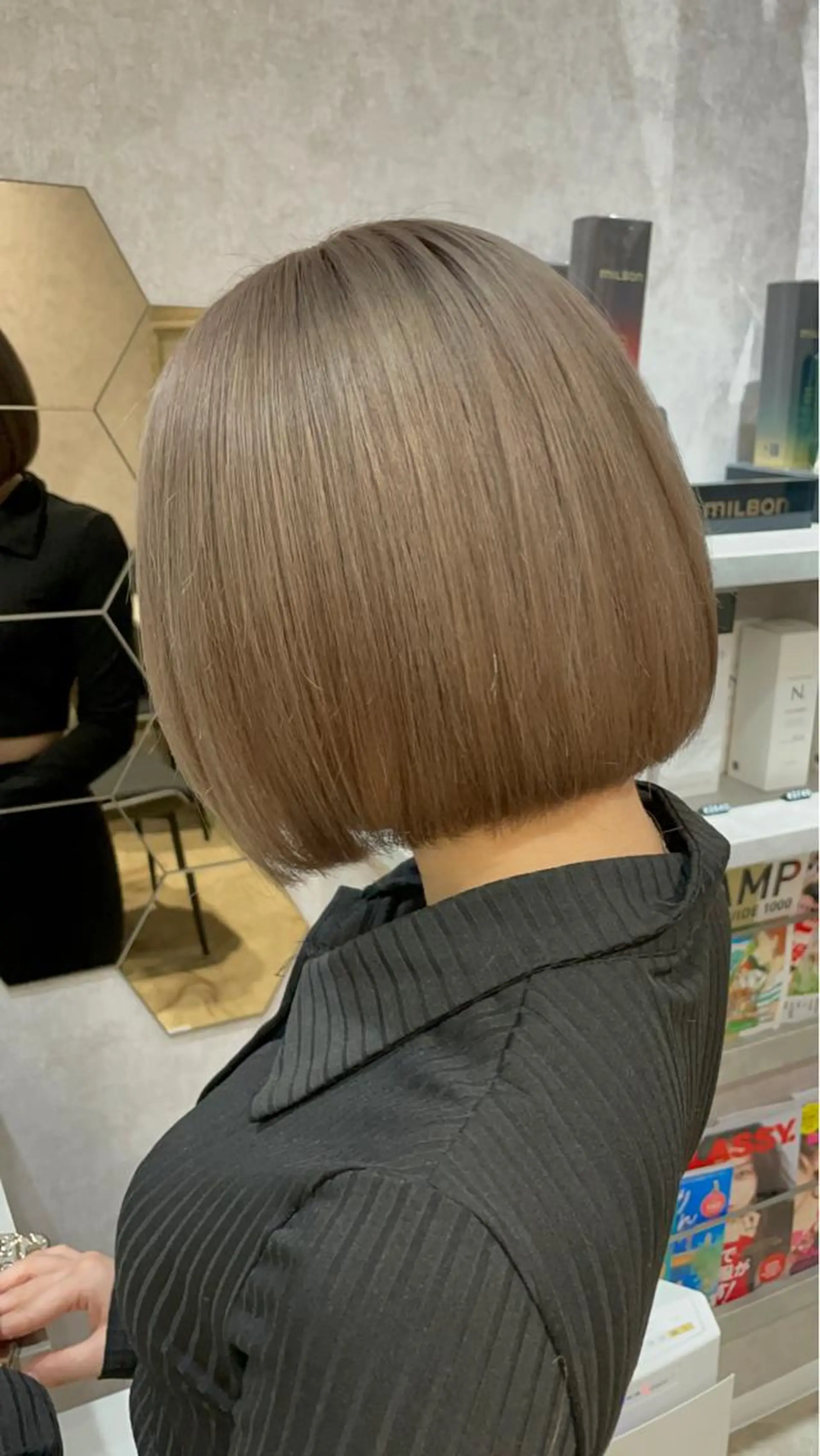 カラー グレージュ Taku ／ケアハイトーンのヘアスタイル