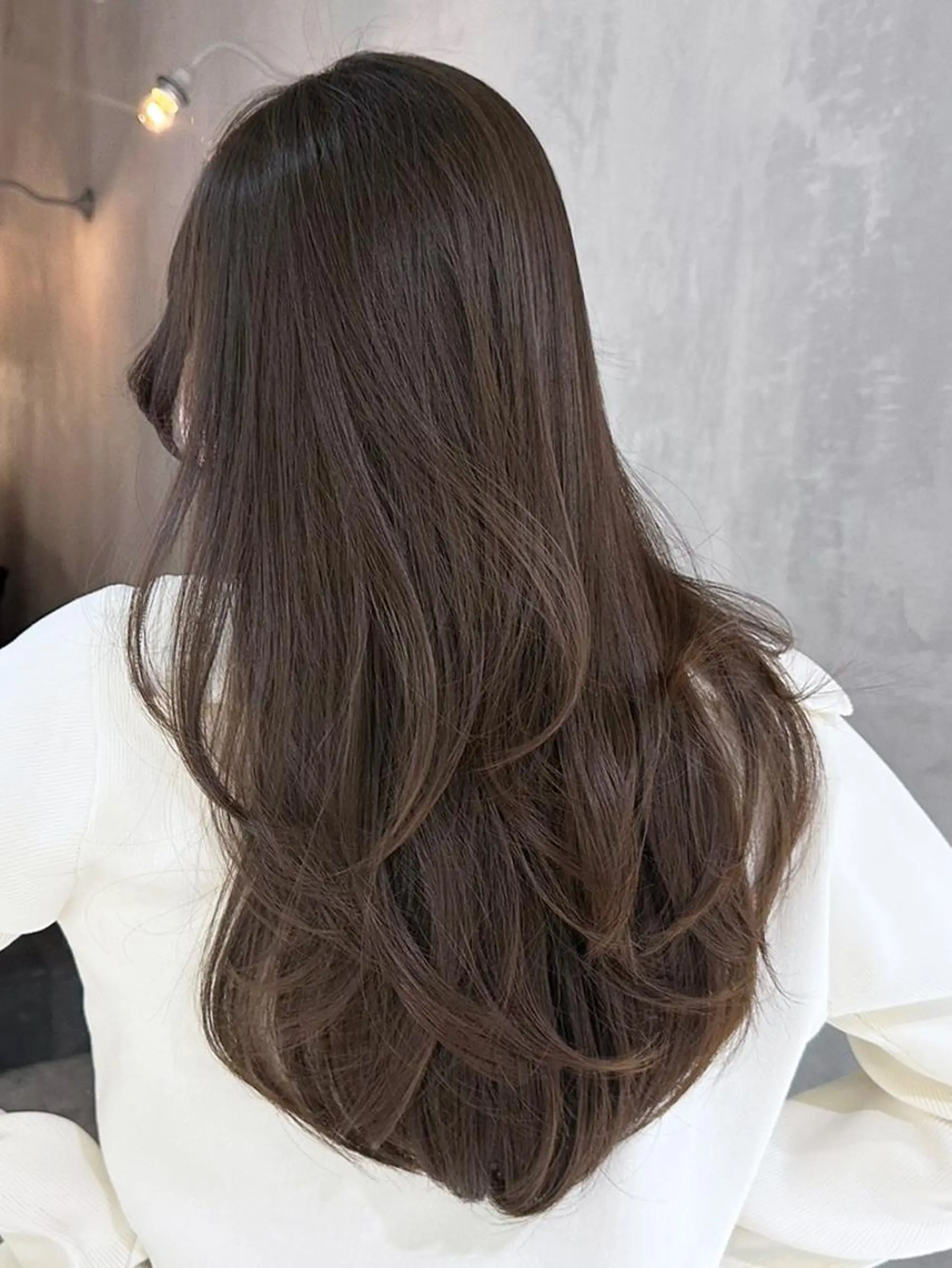 セミロング カラー グレージュ ヘーゼル レイヤーカット ITbyALBUM 藤沢店のヘアスタイル