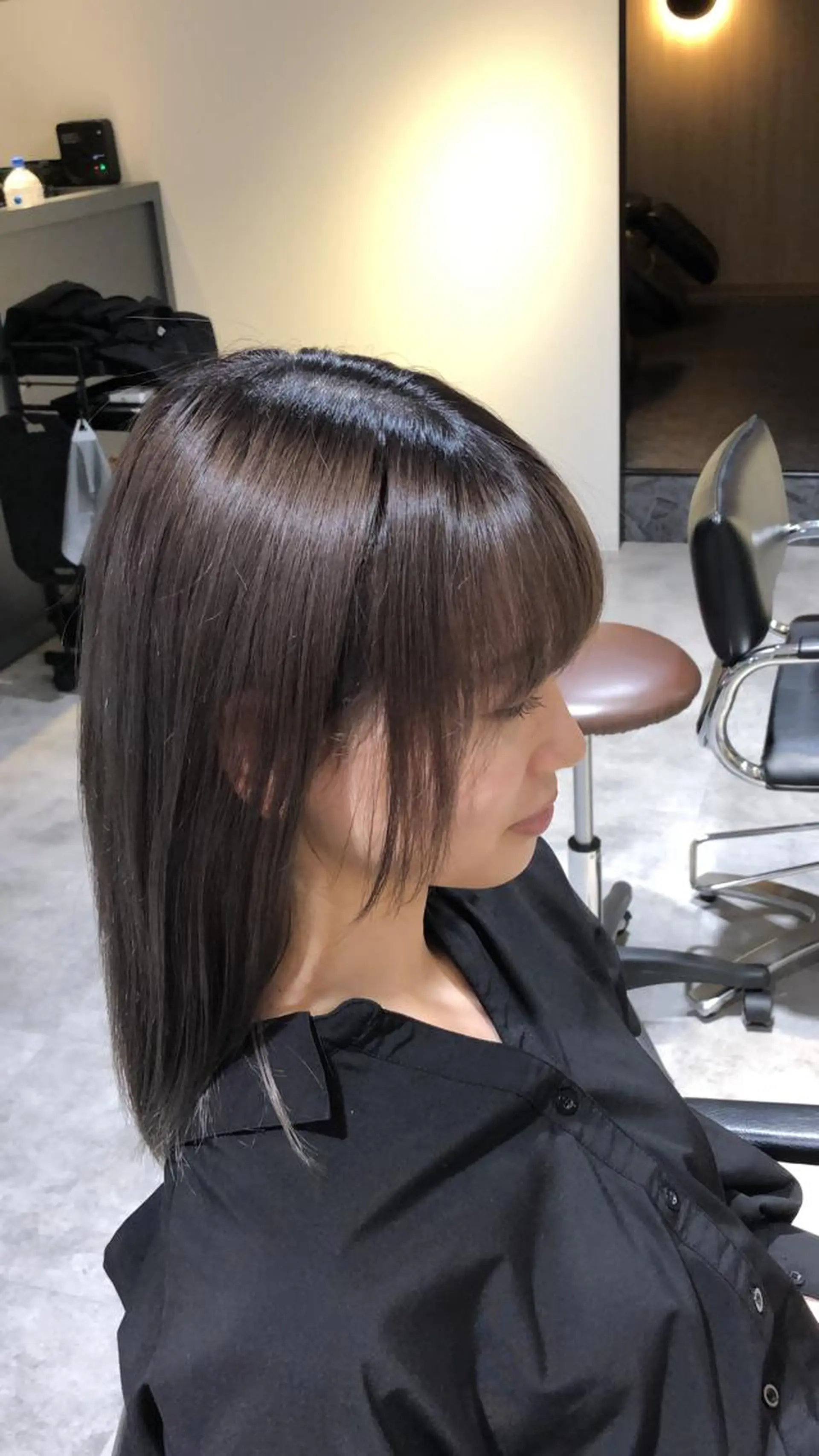 セミロング カラー グレージュ ミルクティーグレージュ GIEN 末吉 海斗のヘアスタイル