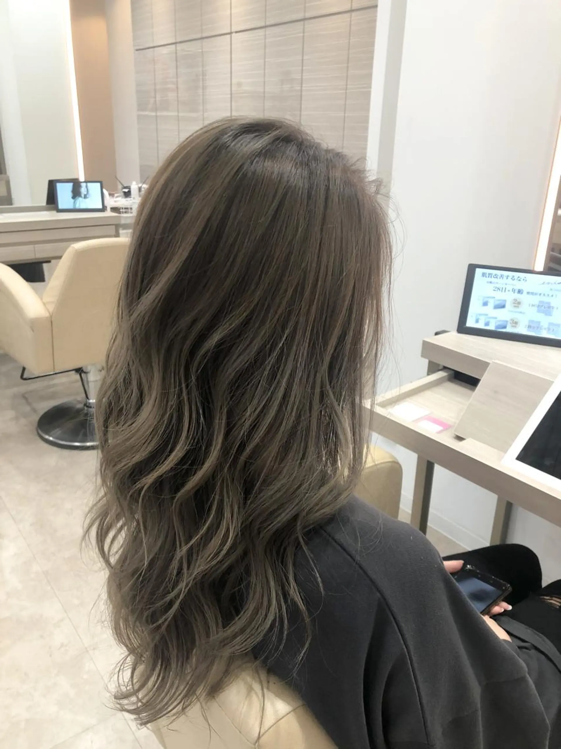 セミロング メンズケアブリーチ 特化🔥村田のヘアスタイル