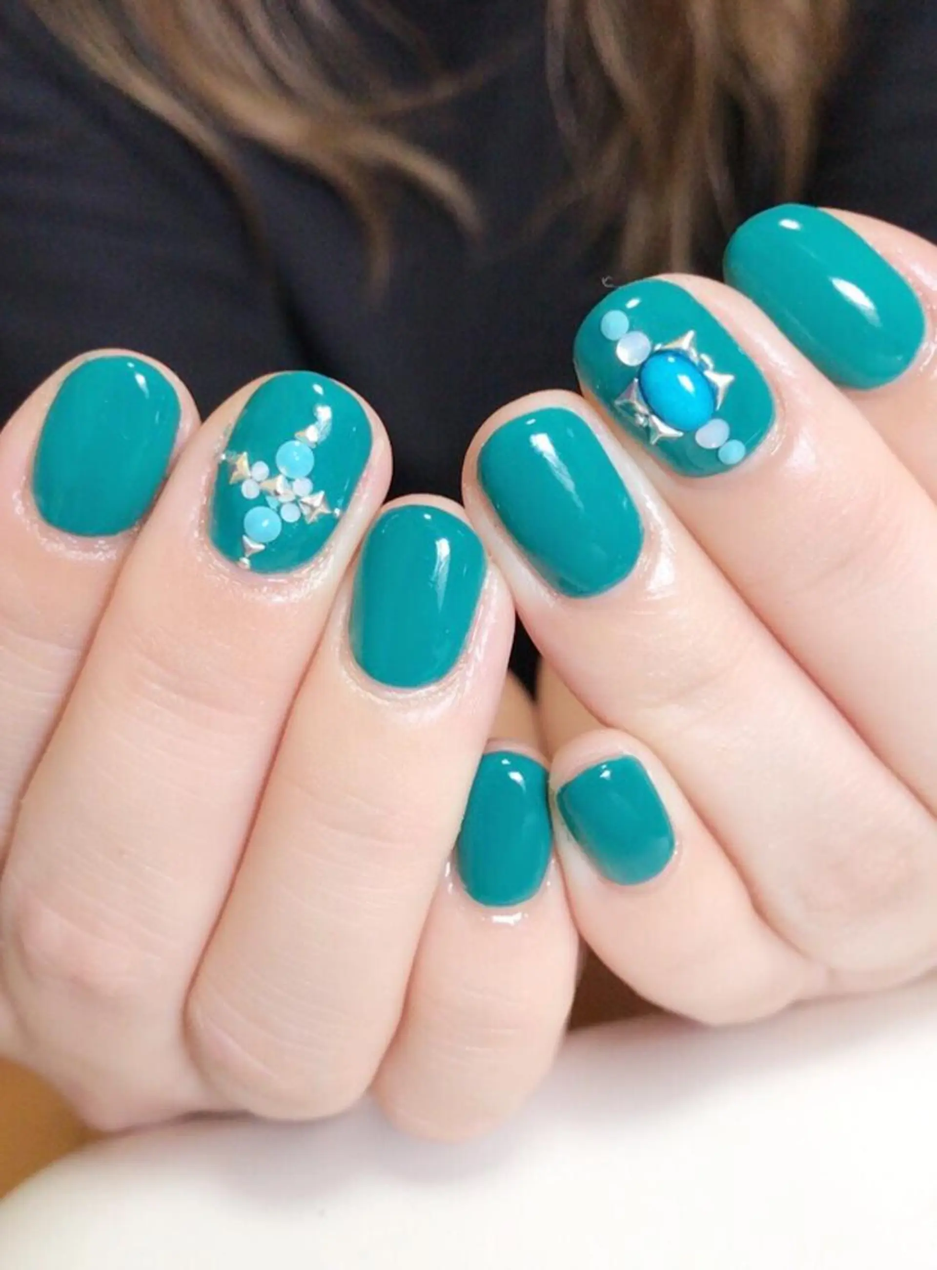 ネイル シンプルネイル ハンドネイル 木槿所属・吉冨 光恵のネイルデザイン