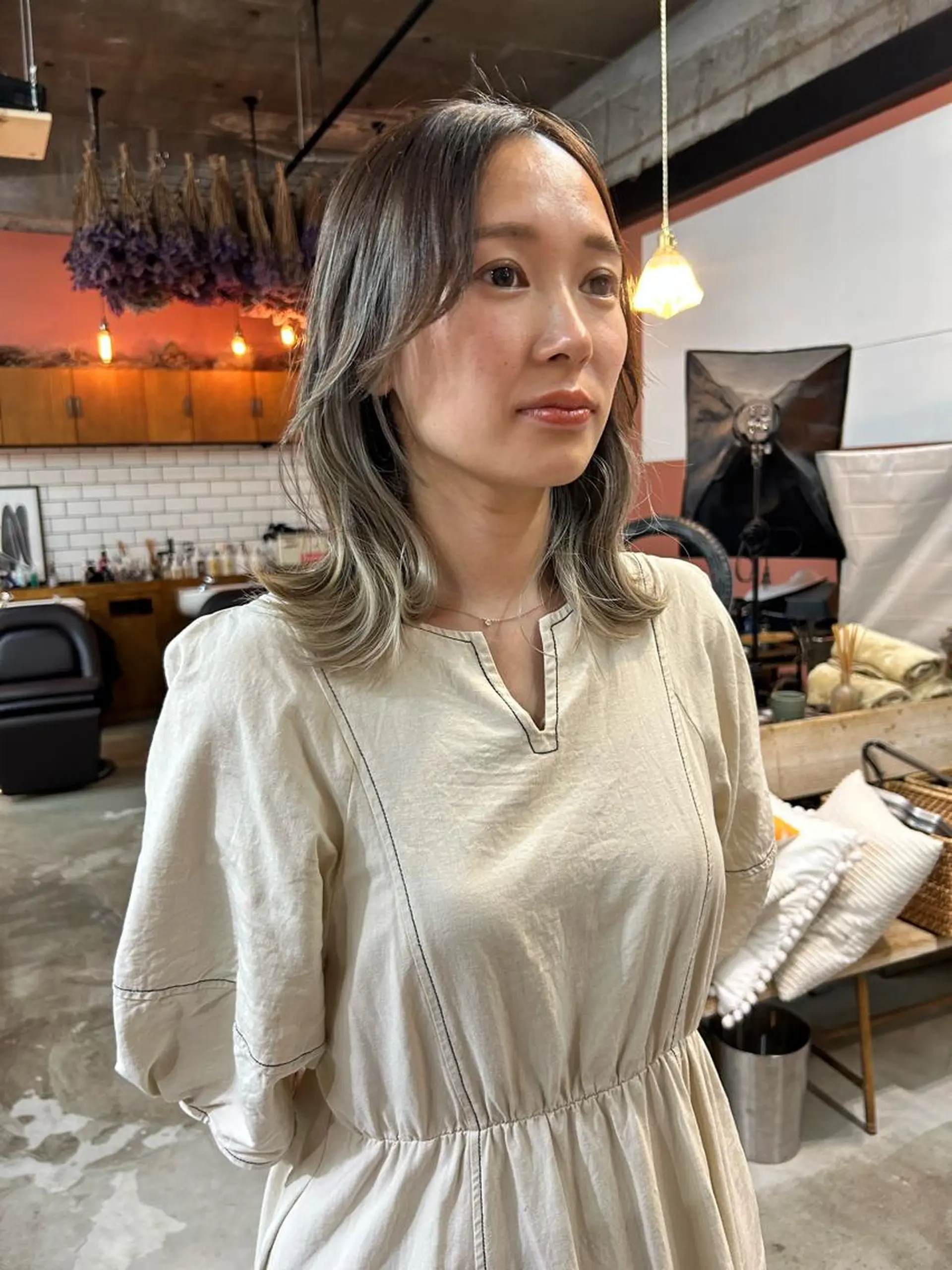 ミディアム ヘアカラー 問屋町chapter 日笠快生のヘアスタイル