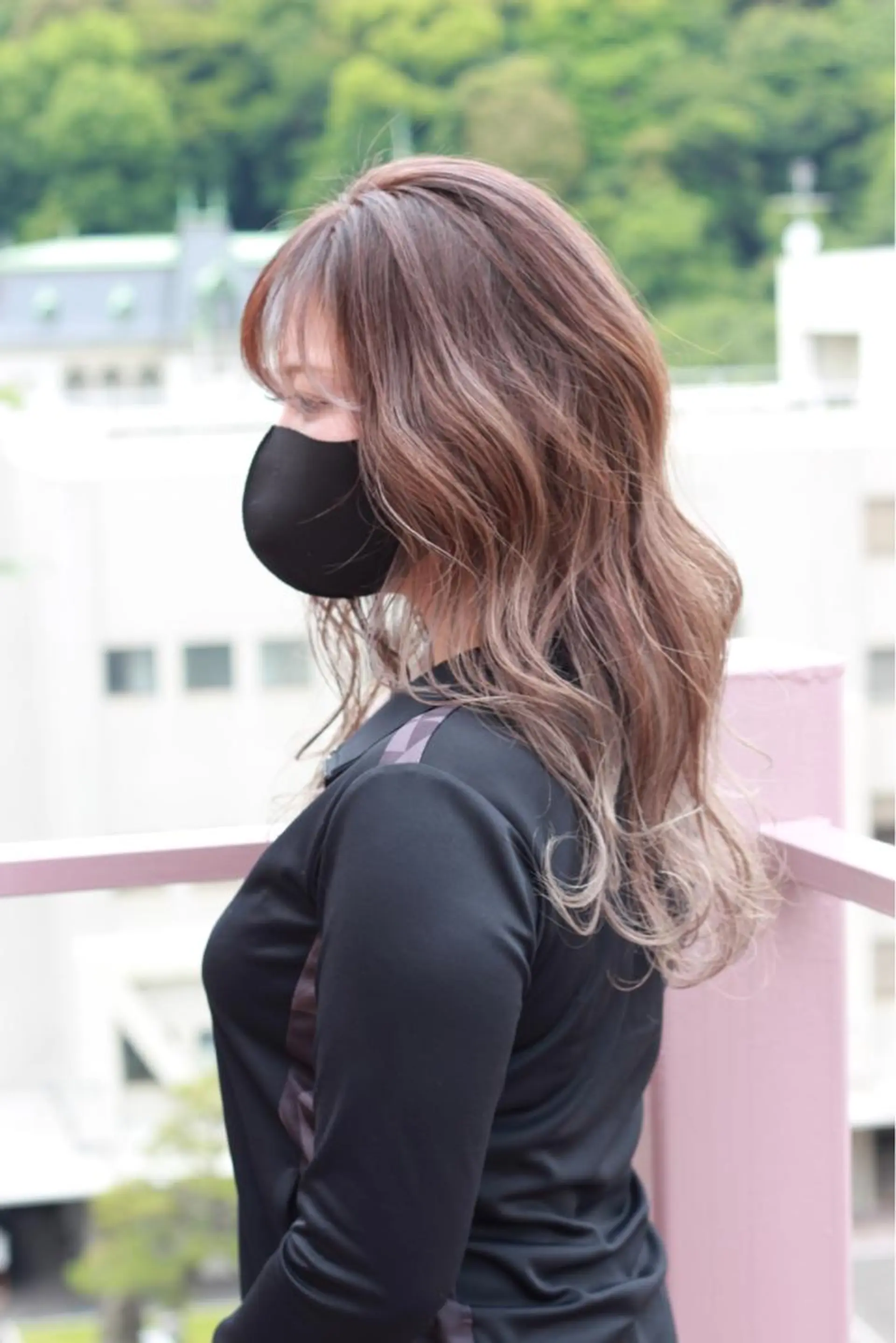 ロング カラー バレイヤージュ ベージュカラー レイヤーカット ヘアカラー Viage （ビアージュ）のヘアスタイル