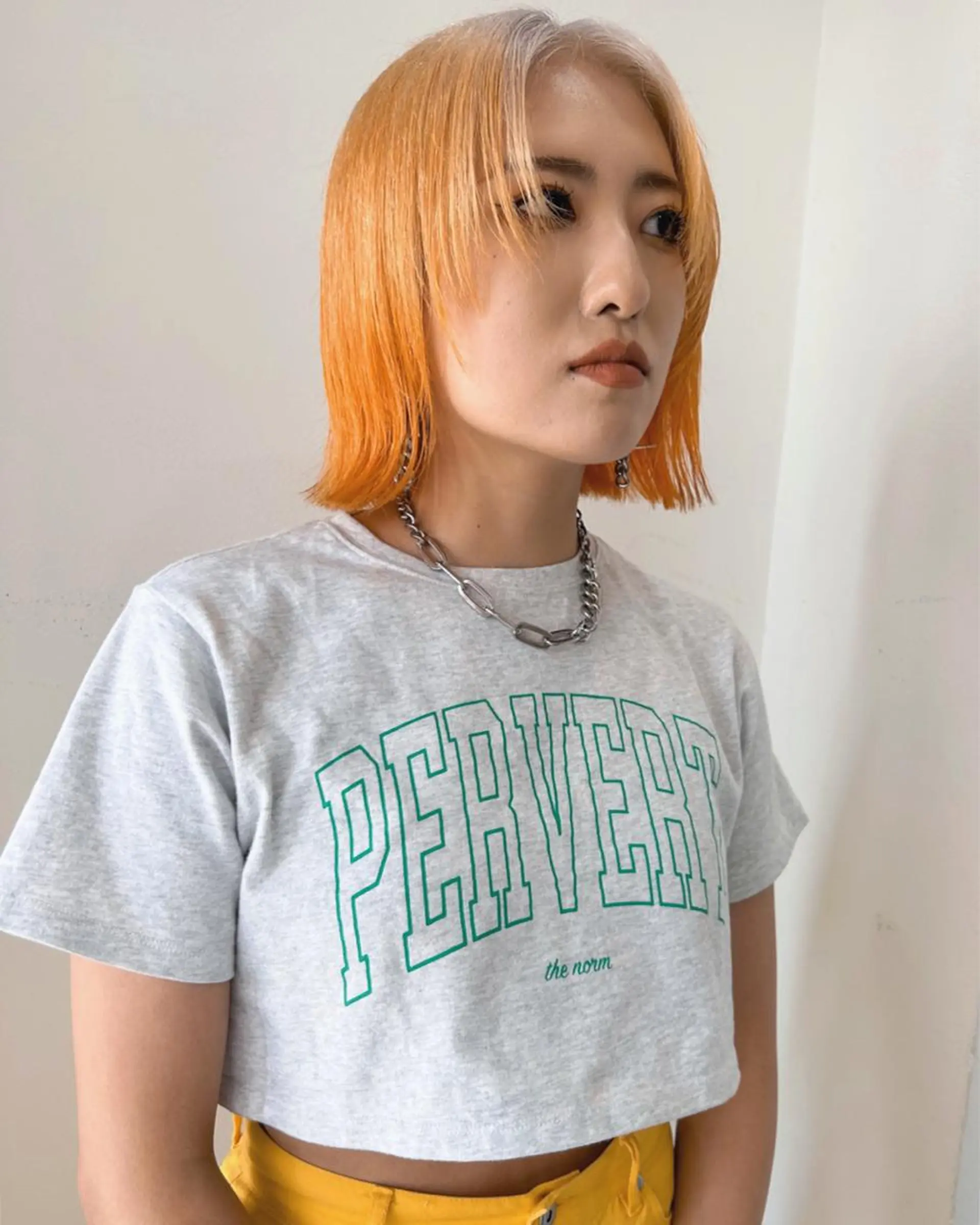 ショート カラー ブリーチ ケアブリーチ オレンジ カット ヘアカラー トリートメント Loom.所属・村上雅人 ナチュラルモードのヘアスタイル