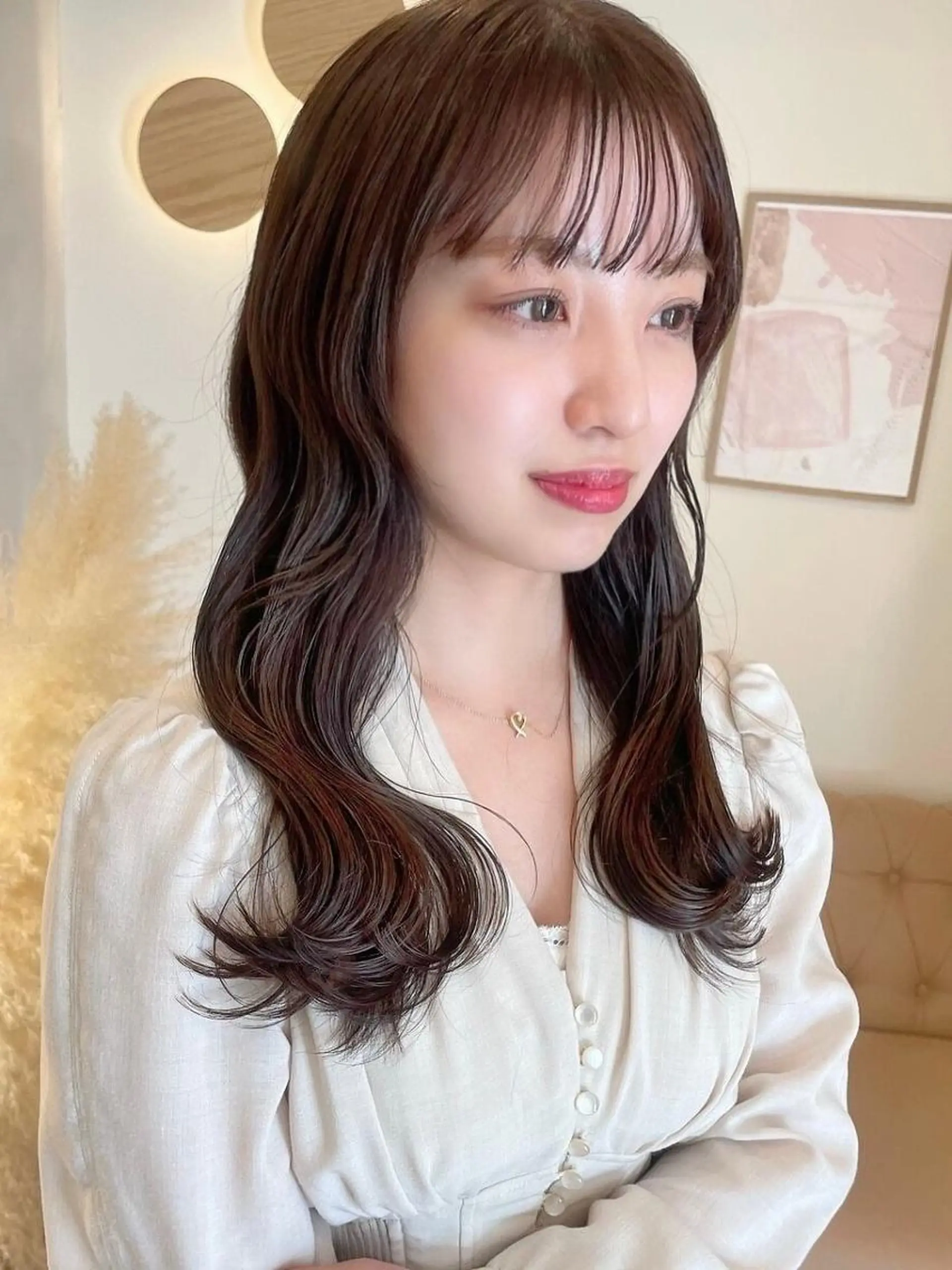 ミディアム カラー パーマ カット ヘアカラー トリートメント 暖色/ミルクティー/ レイヤー/yuriaのヘアスタイル