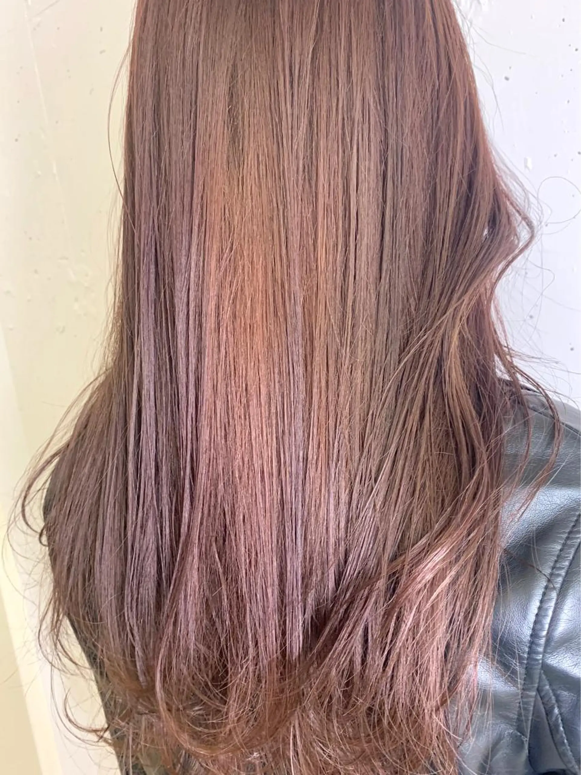 ロング カラー raika .のヘアスタイル